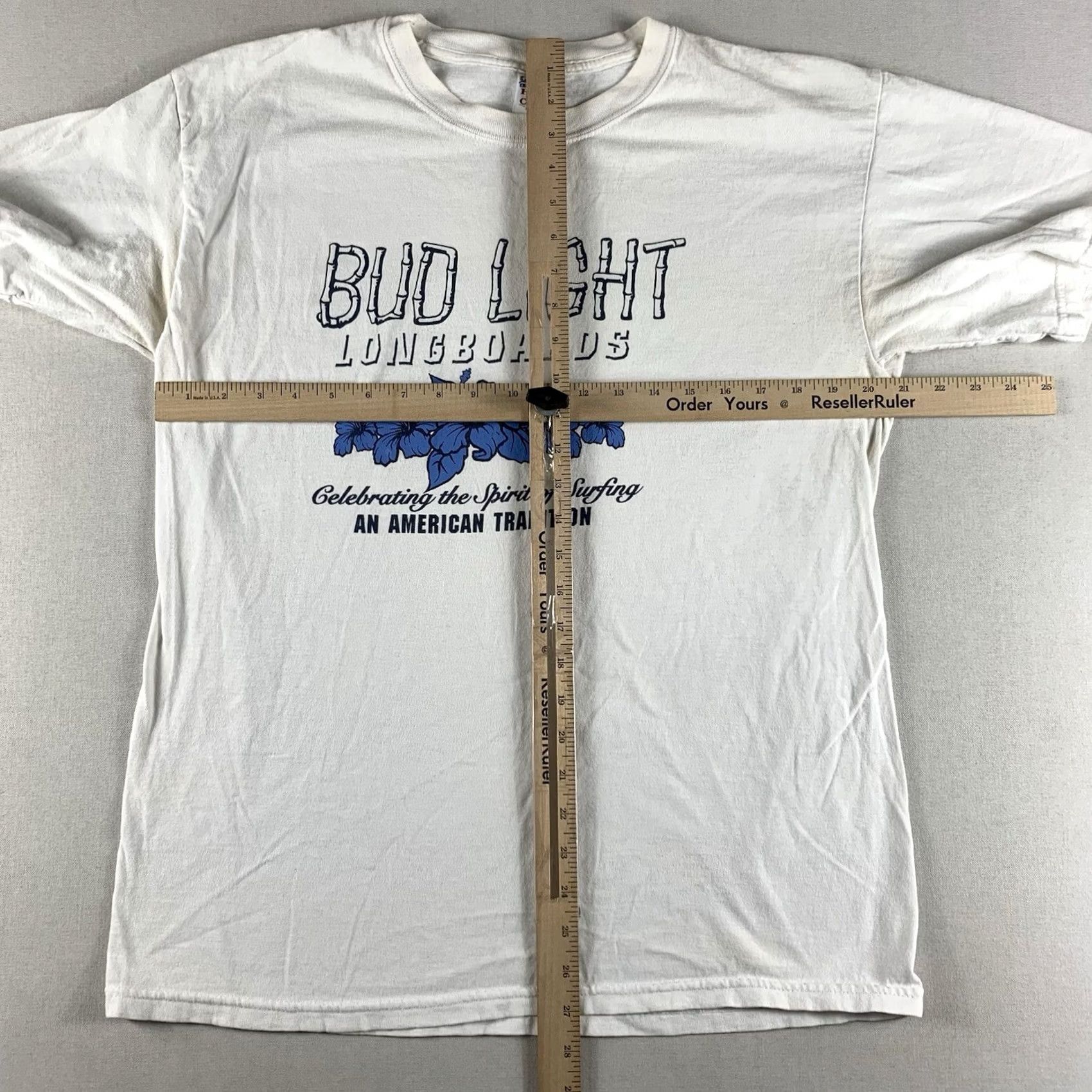 Gildan VINTAGE Bud Light Longboards Shirt Mens L White Gildan Heavy Cotton T-Shirt Crew Neck Short Sleeve Graphic Print Mens Regular Heavyweight Size US L / EU 52-54 / 3 - 5 Thumbnail