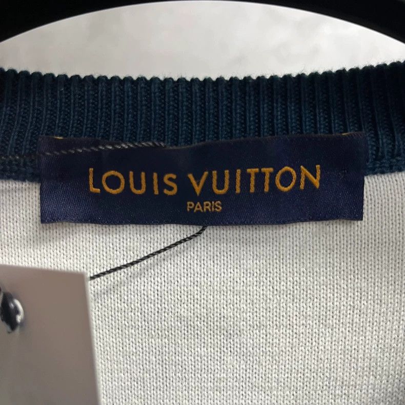 Louis Vuitton Louis Vuitton Blue Letter Jacquard Gradient Crew Neck Long Size US M / EU 48-50 / 2 - 2 Thumbnail