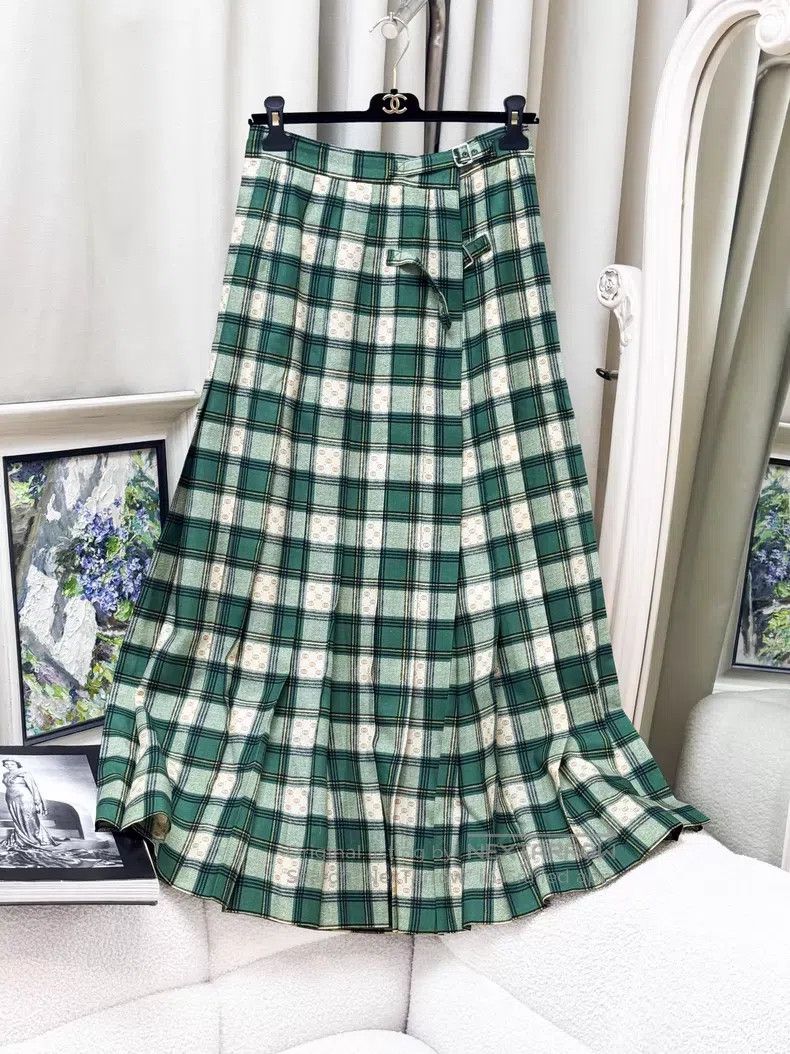Gucci Gucci Retro green plaid old flower full print irregular pl Size 27" / US 4 / IT 40 - 1 Thumbnail