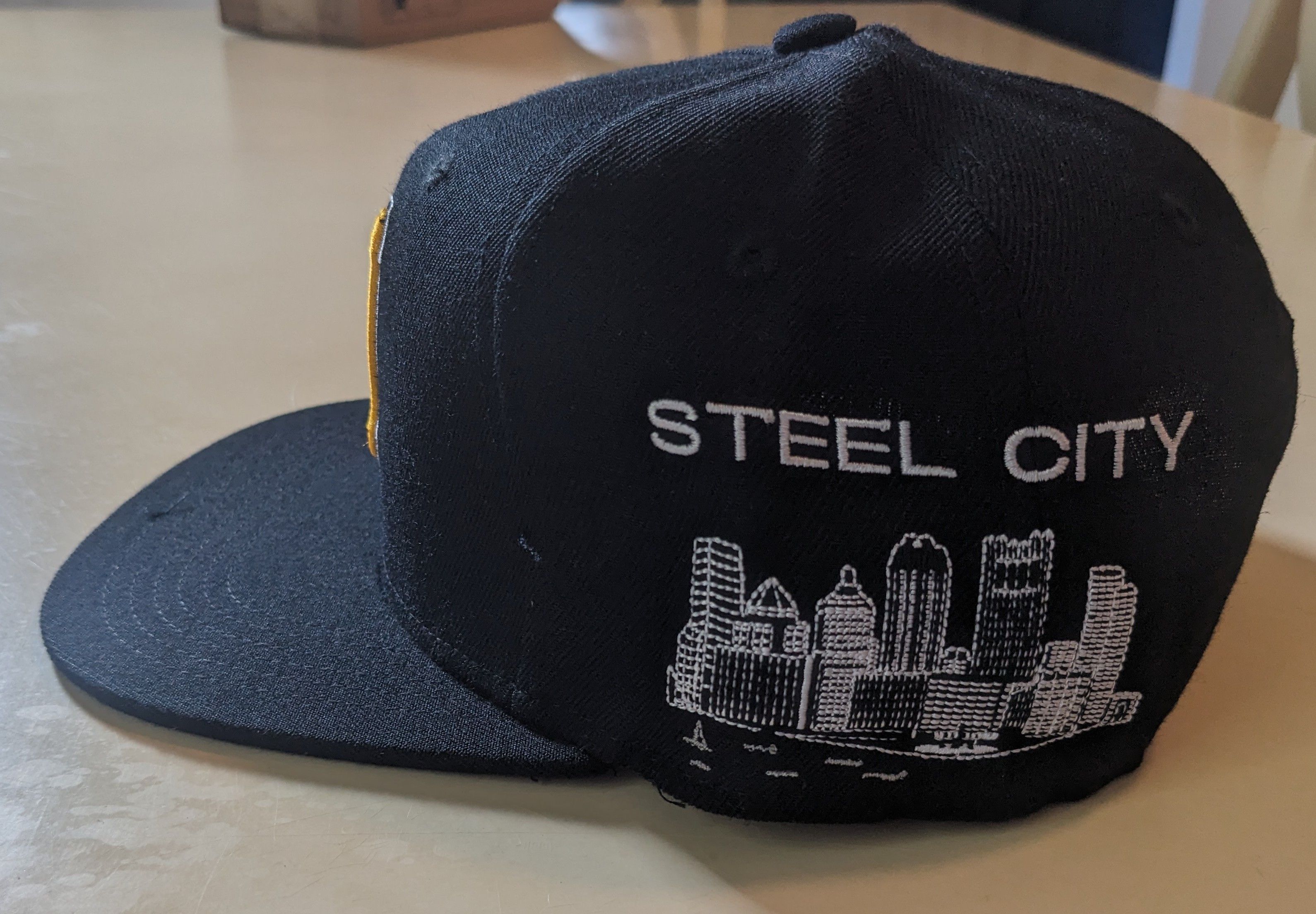 RETROVERT Retrovert Pittsburgh Pirates Snap Back Hat - "Steel City" Size ONE SIZE - 3 Thumbnail