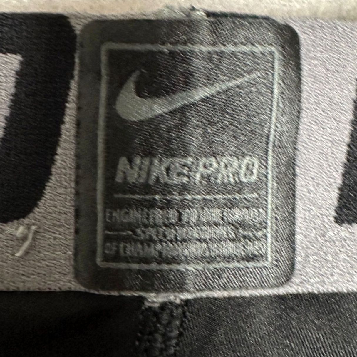 Nike Nike Pro Compression Fitted Leggings Mens Medium Black Athletic Training Size US 31 - 4 Thumbnail