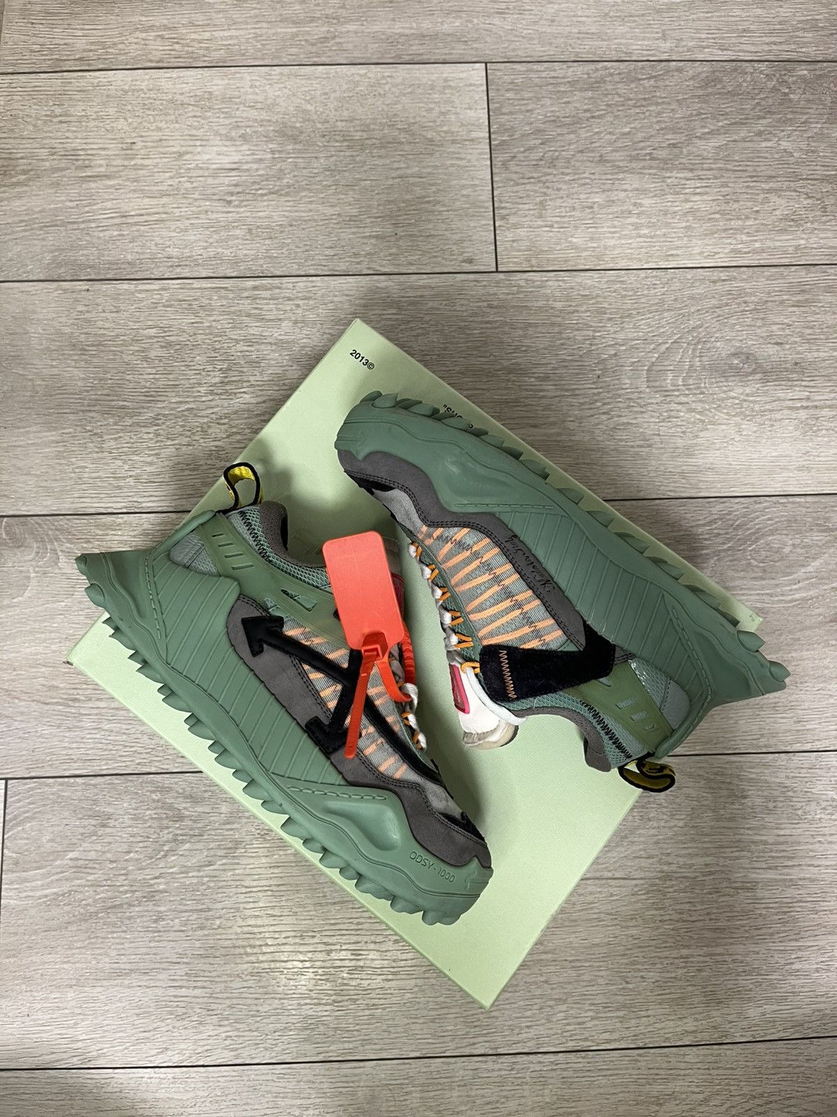 Off-White Off-White ODSY-1000 Size US 8 / IT 38 - 2 Thumbnail