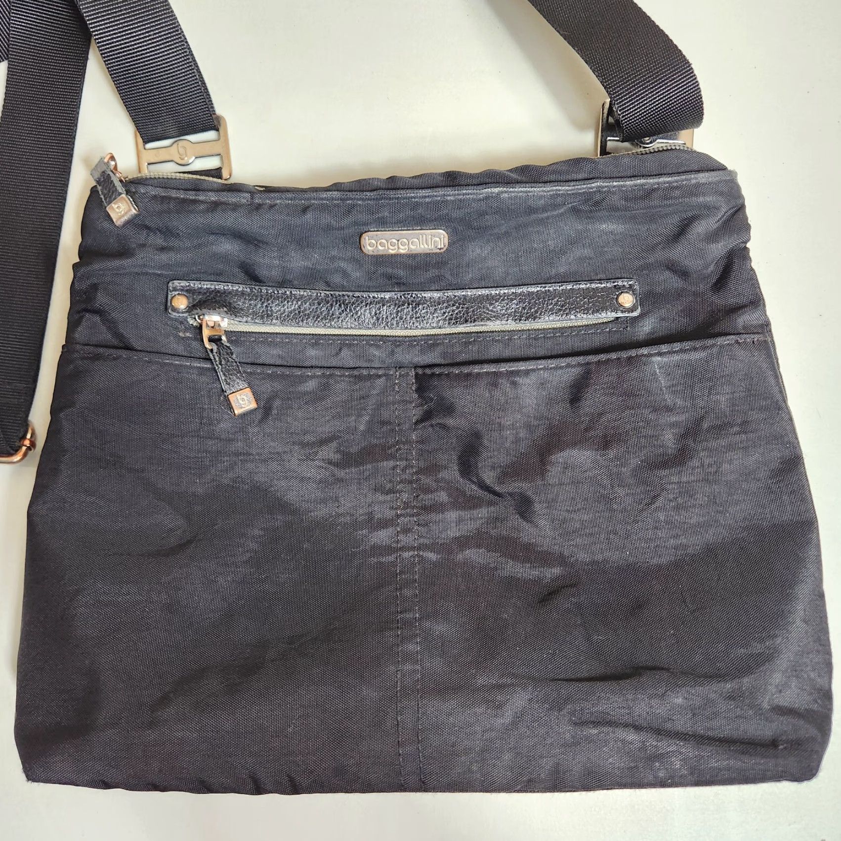 Vintage VINTAGE Baggallini Crossbody Bag Travel Nylon Womens Black All Around Strap Adjustable Medium HxWxD 9x12x2 - City, Travel, Water Resistant Womens Size ONE SIZE - 2 Thumbnail