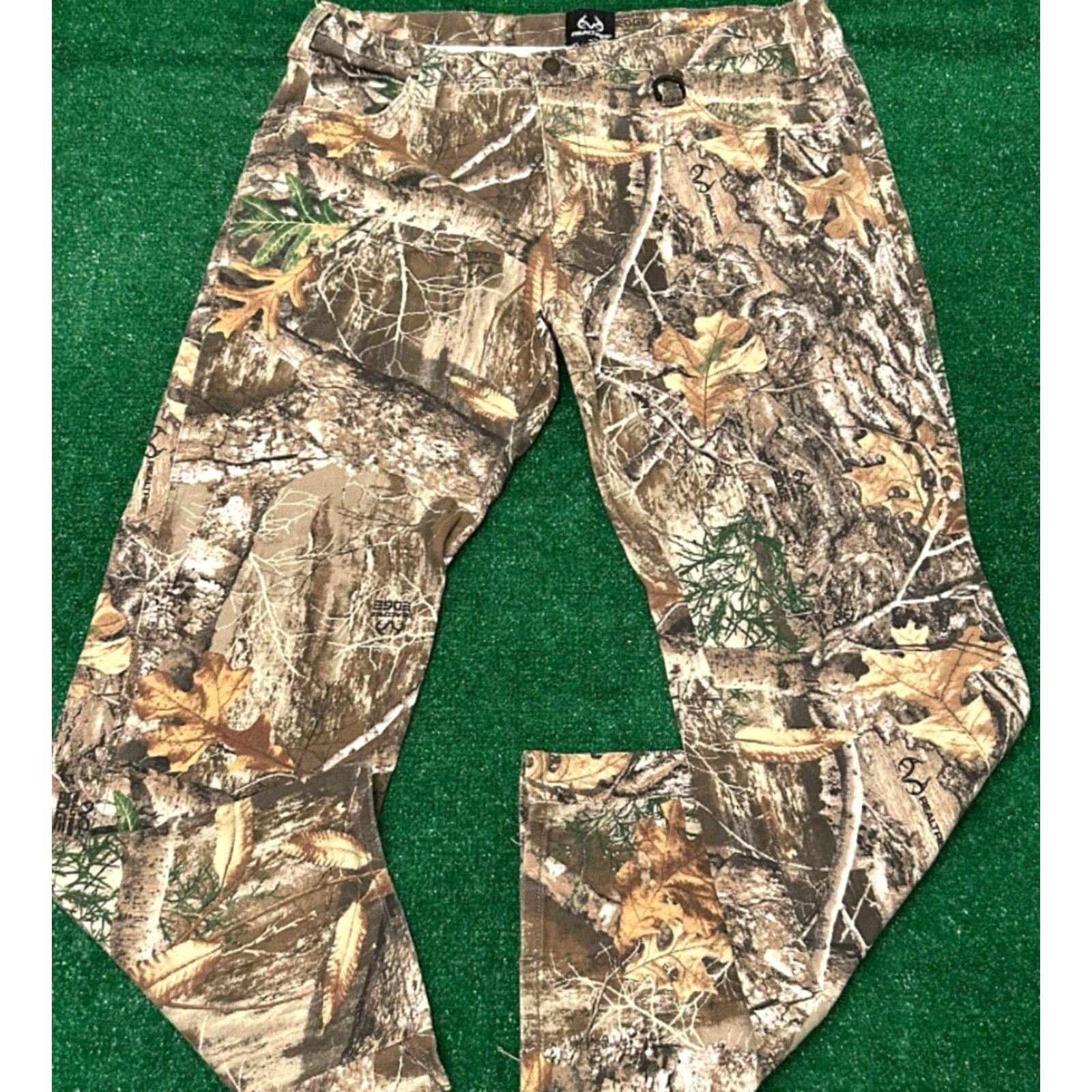 Realtree VINTAGE Realtree Jeans Baggy Real Tree Camo Hunter Grunge Skater VTG Mens 38 Waist 38x32 Size US 38 / EU 54 - 2 Thumbnail