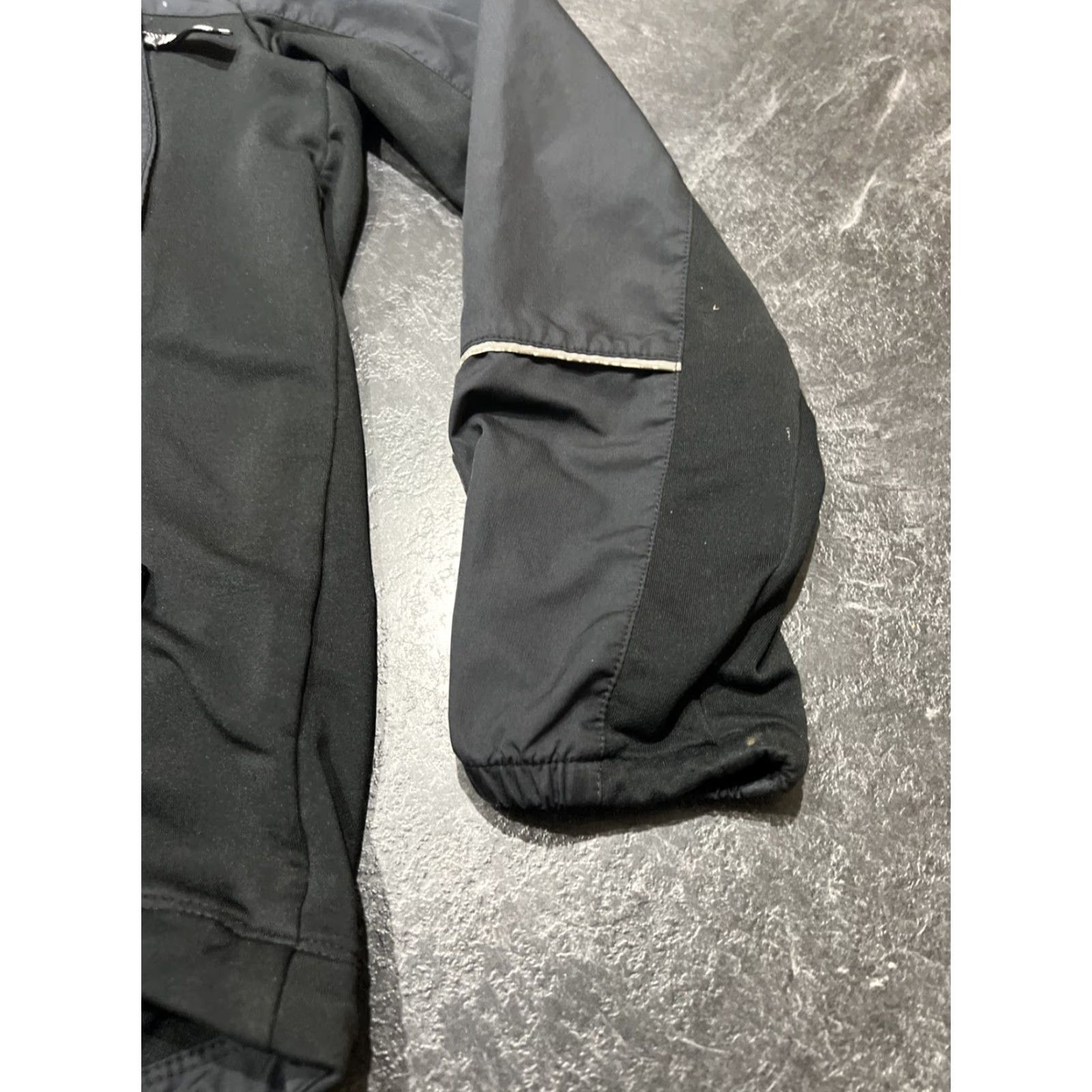 Nike VINTAGE Nike Track Jacket Women’s Size 4-6 Black Full Zip Activewear Size S / US 4 / IT 40 - 2 Thumbnail