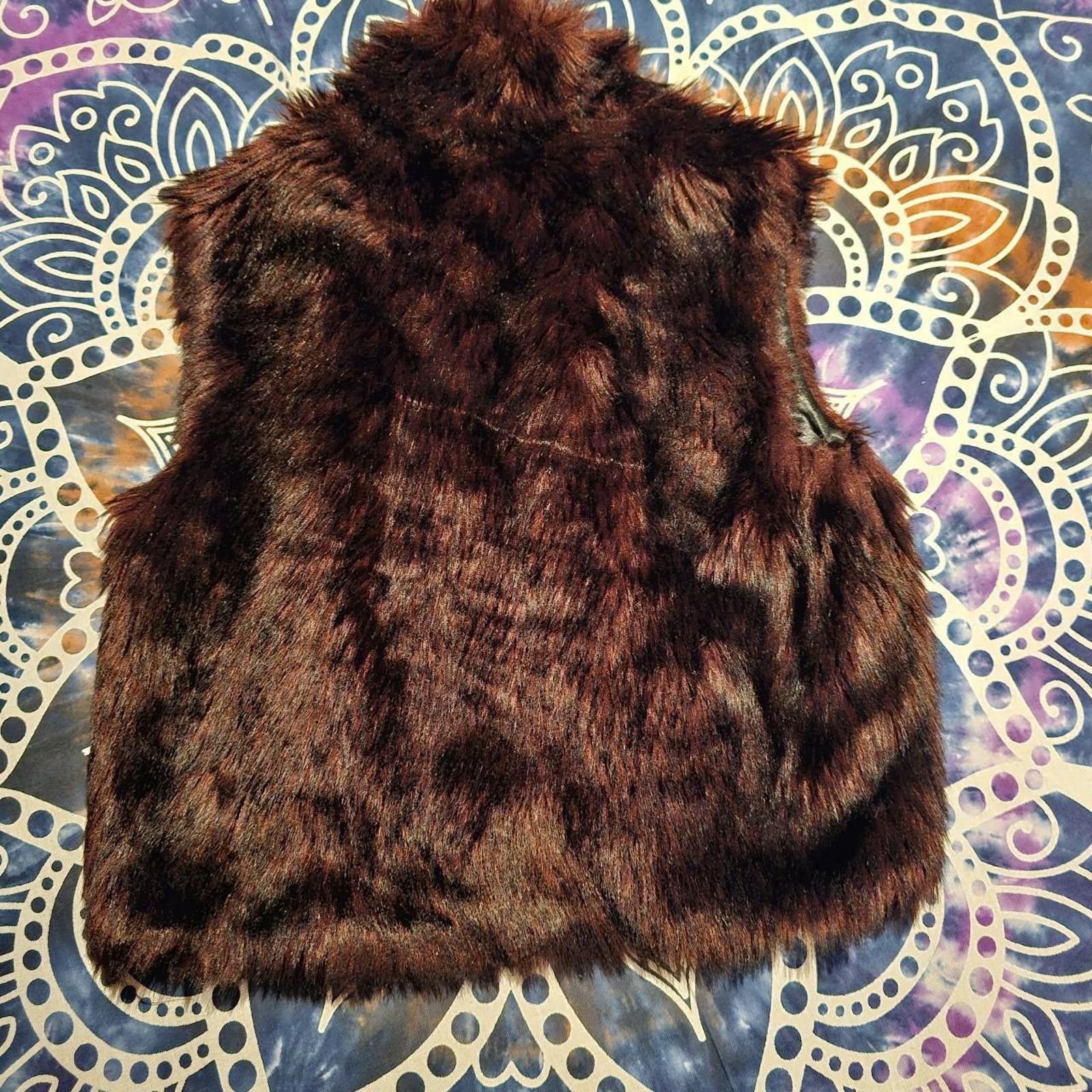 Designer Women's Burgundy Faux Fur Vest Size S / US 4 / IT 40 - 4 Thumbnail