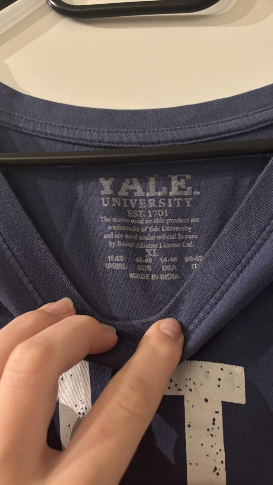 Vintage Yale T-Shirt Size S / US 4 / IT 40 - 2 Thumbnail