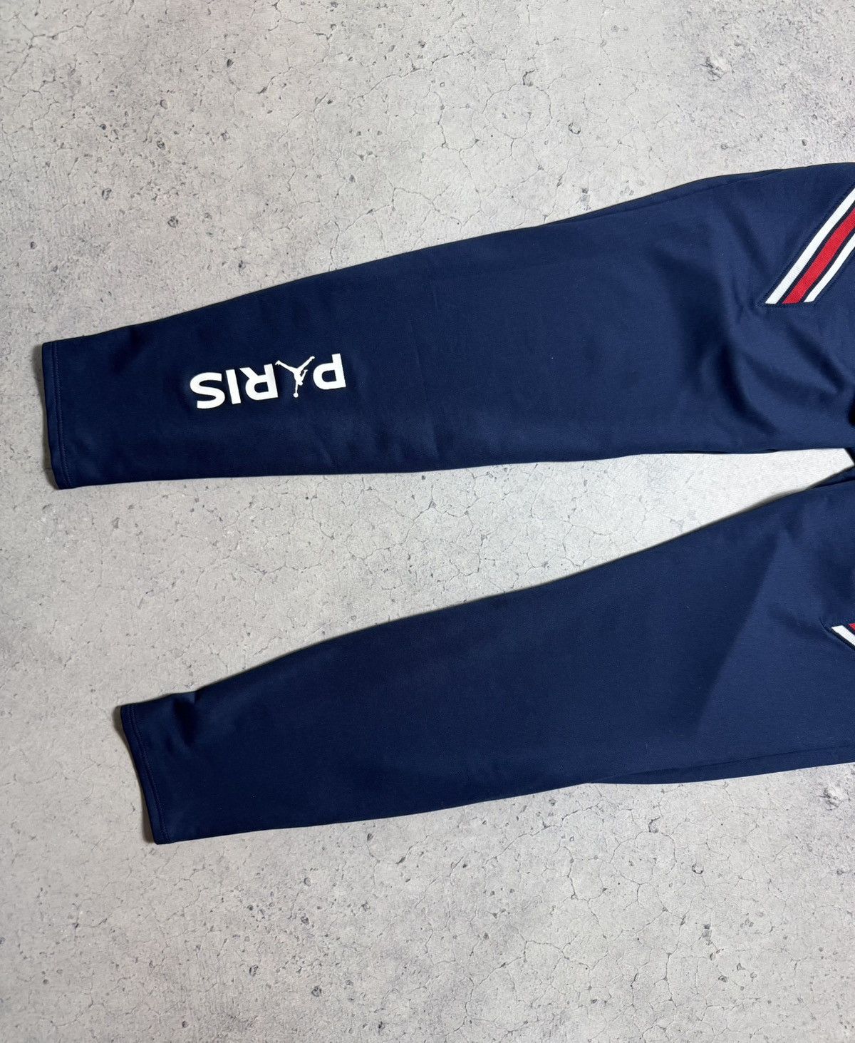 Jordan Brand Nike Air Jordan FC PSG Paris Saint Germain Football Pants Size US 30 / EU 46 - 2 Thumbnail