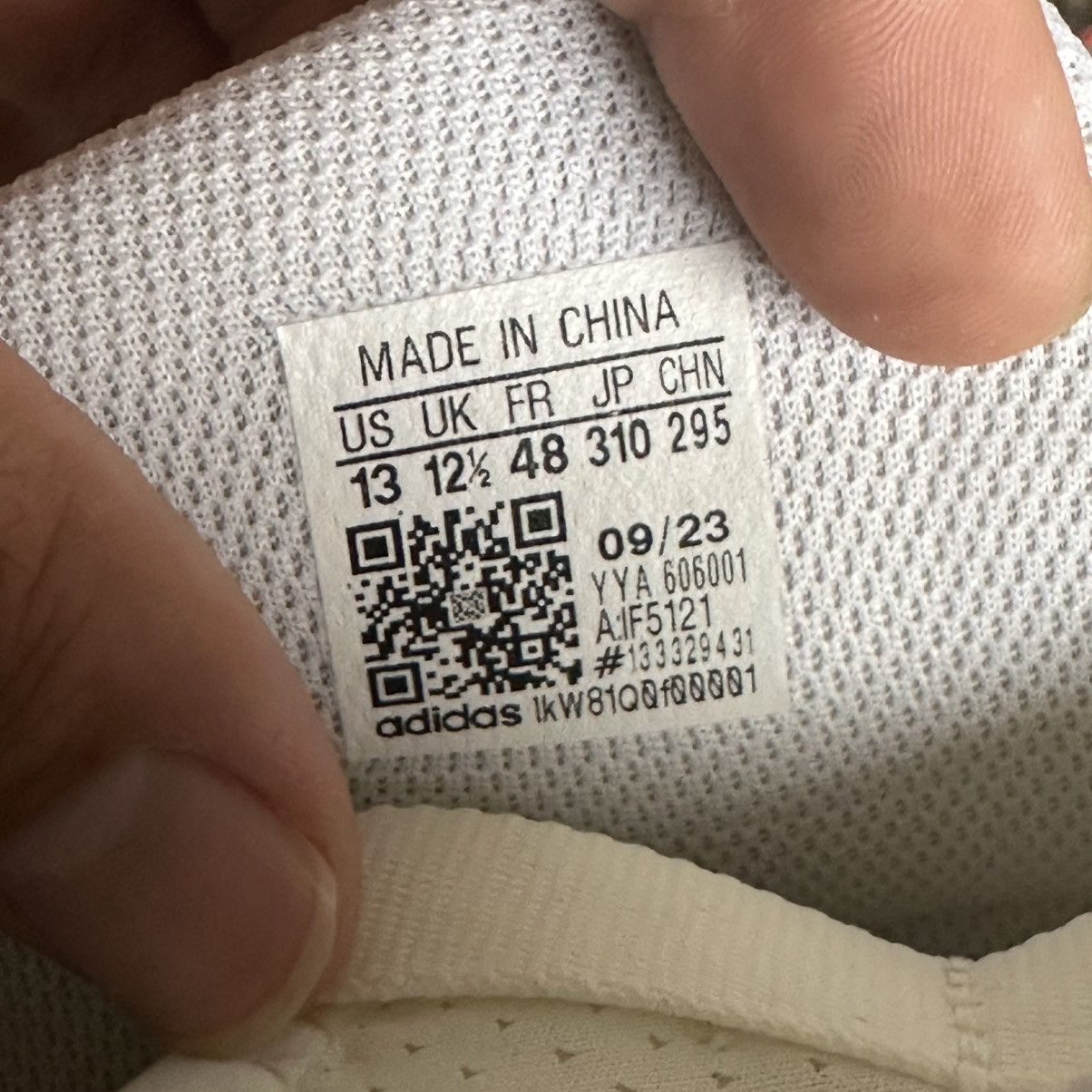 Adidas ADIZERO CHAOS SPEED CORONATION OFF WHITE GOLD FOOTBALL CLEAT Size US 13 / EU 46 - 11 Thumbnail