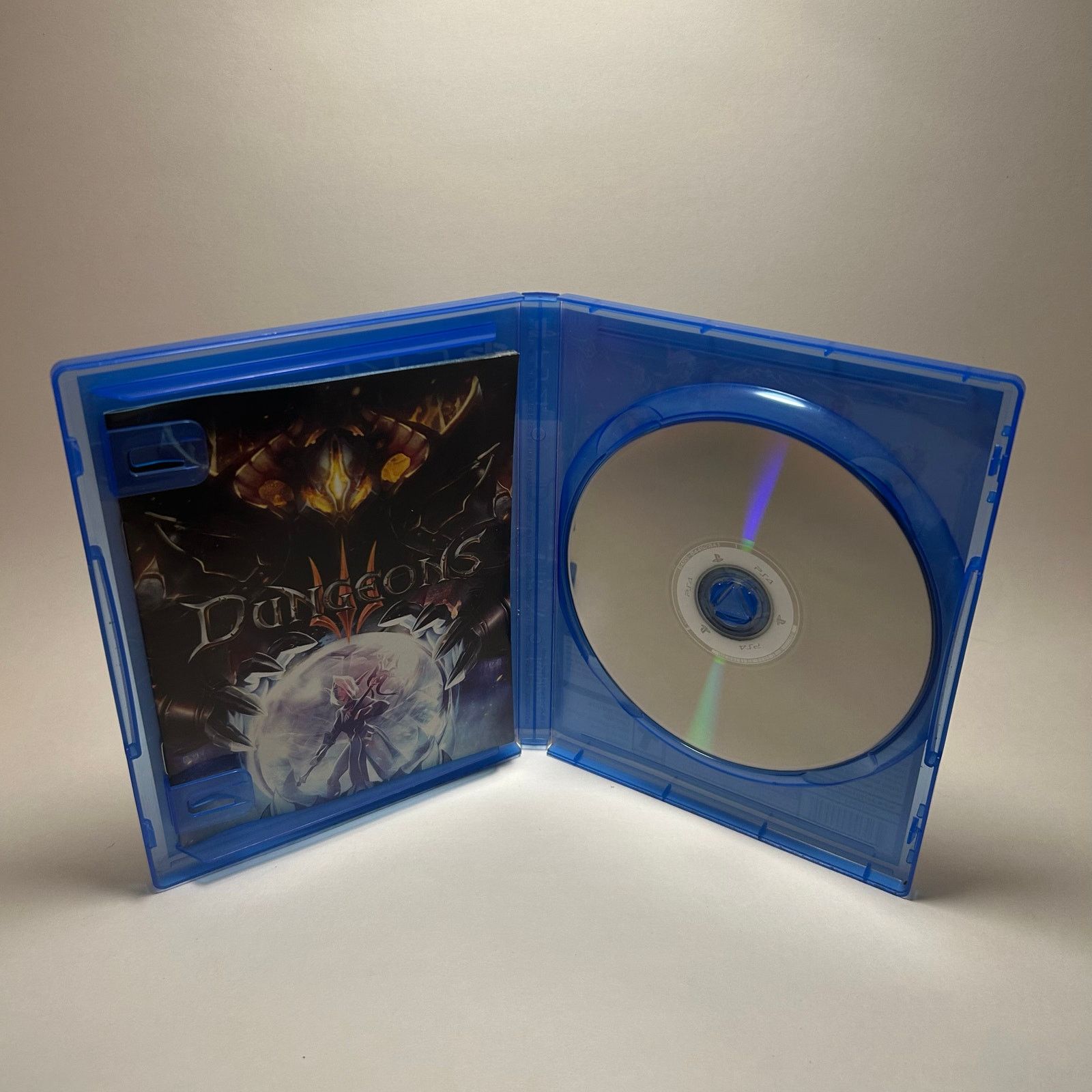 Sony Dungeons III - CIB - PS4 Size 26 - 3 Thumbnail
