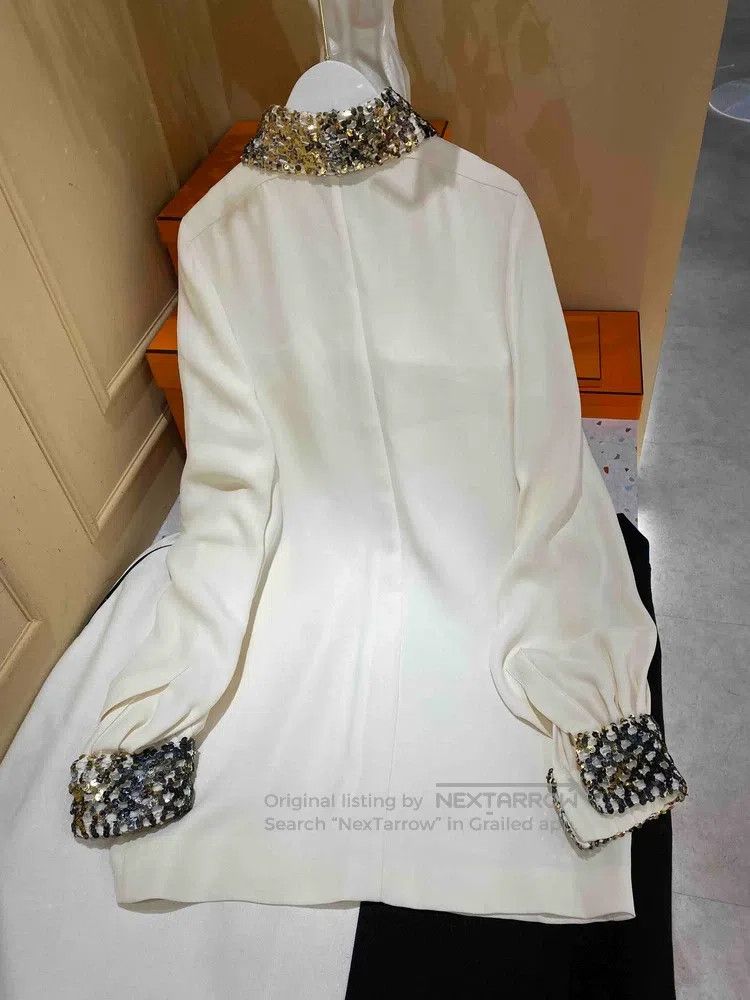 Chanel Chanel 16a Roman white gold sequin long coat Size XXS / US 00 / IT 34 - 2 Thumbnail