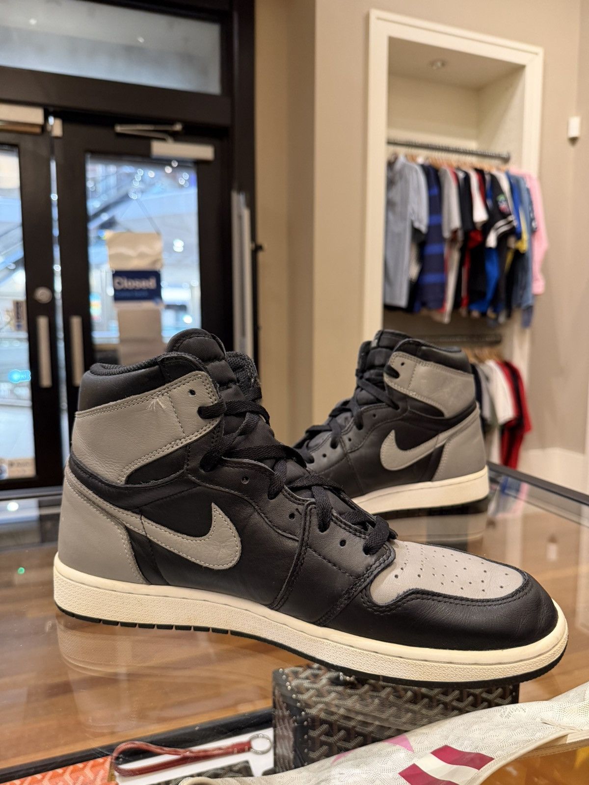 Jordan Brand Jordan 1 Retro High OG 'Shadow (2018)' Size US 12 / EU 45 - 2 Thumbnail