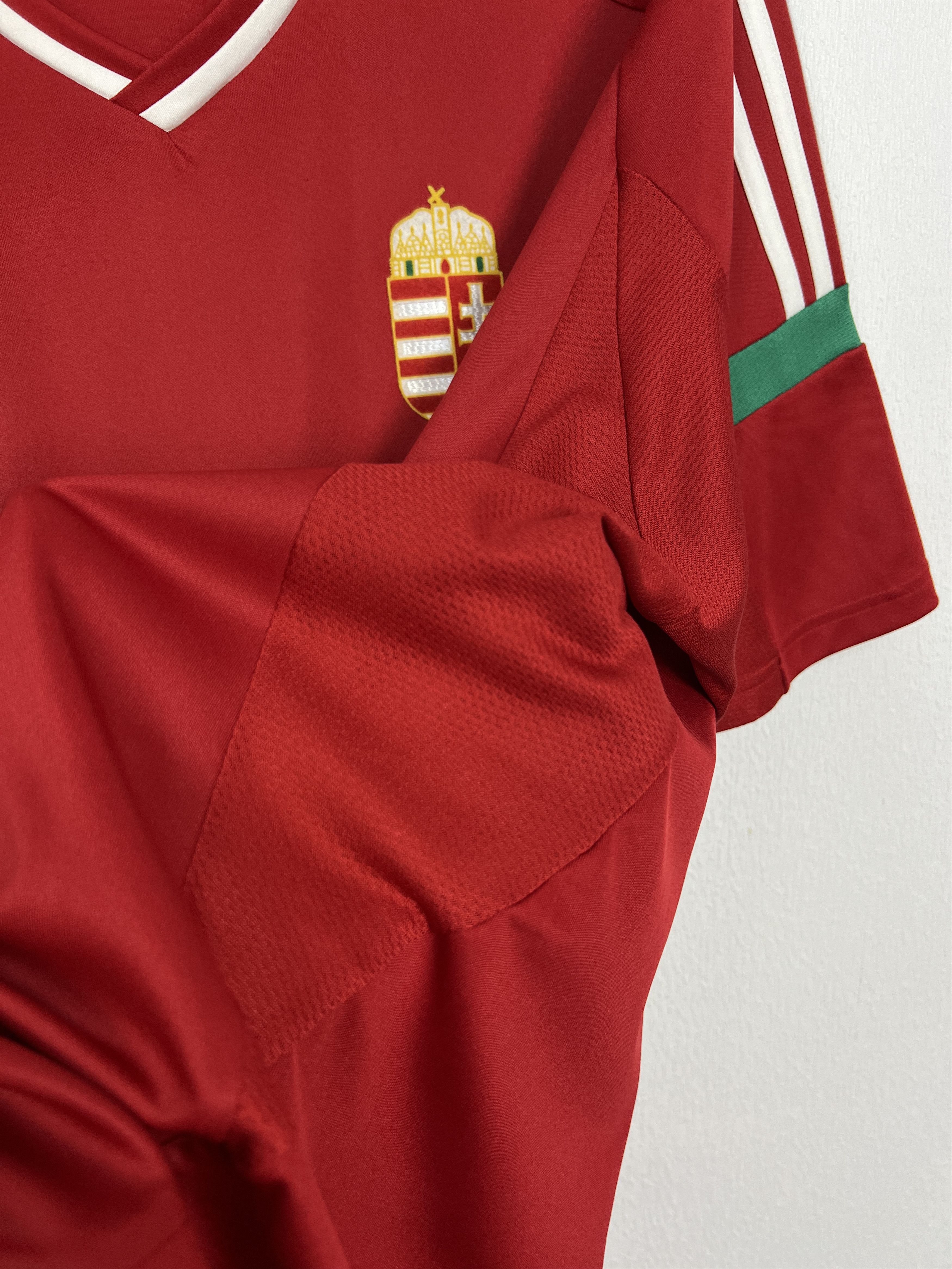 Adidas Hungary Home football shirt 2016 Soccer Adidas Jersey Size US XXL / EU 58 / 5 - 6 Thumbnail