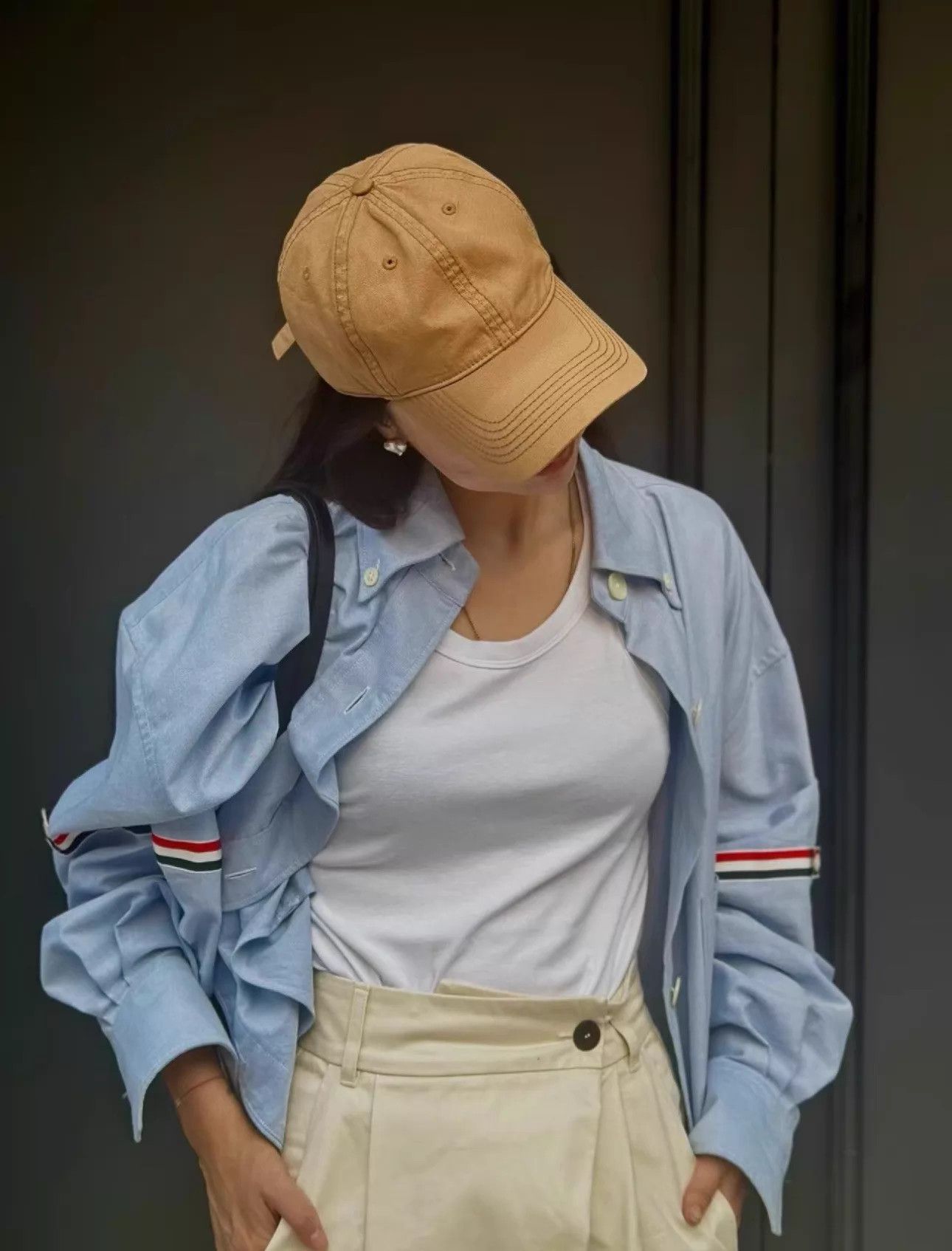 Thom Browne TB Women's Classic Double Badge Blue Oxford Oversized Shirt Size S / US 4 / IT 40 - 8 Thumbnail