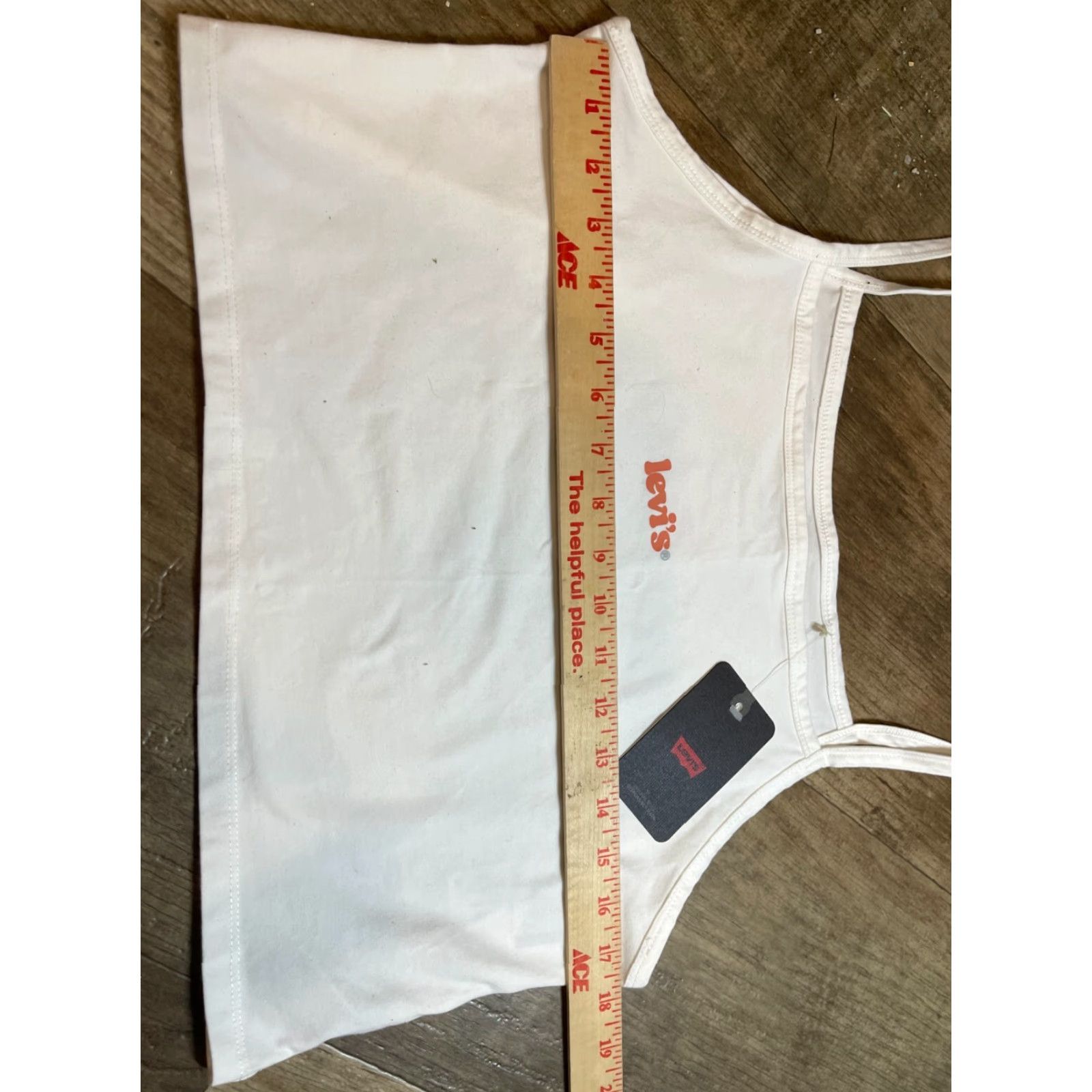Levi's Levi's Crop Top Logo Graphic Tank Top Womens Medium M White Spell out Levi's Logo Graphic Cropped Tank Summer Casual Womens M White Levi's Size L / US 10 / IT 46 - 3 Thumbnail