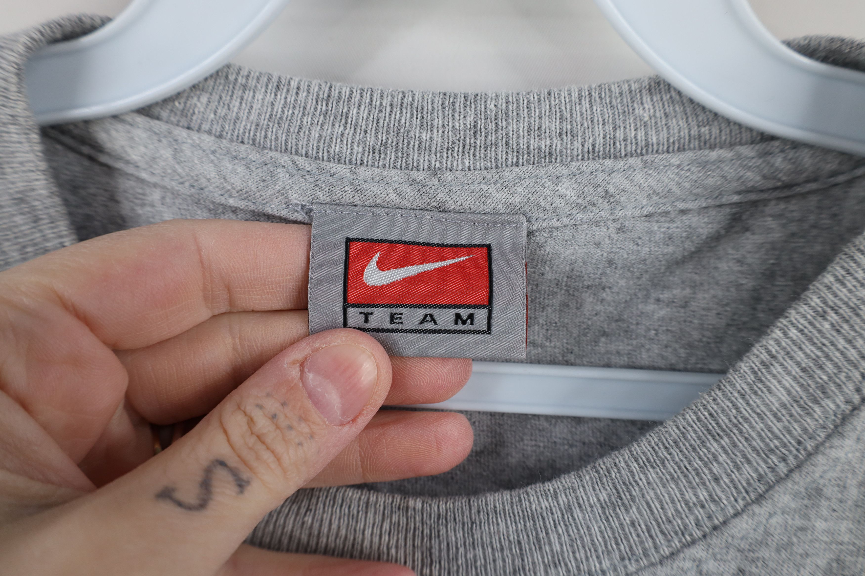 Nike × Vintage Y2K Nike Scott Mini Swoosh Detroit Tigers Baseball T-Shirt Size US S / EU 44-46 / 1 - 10 Thumbnail