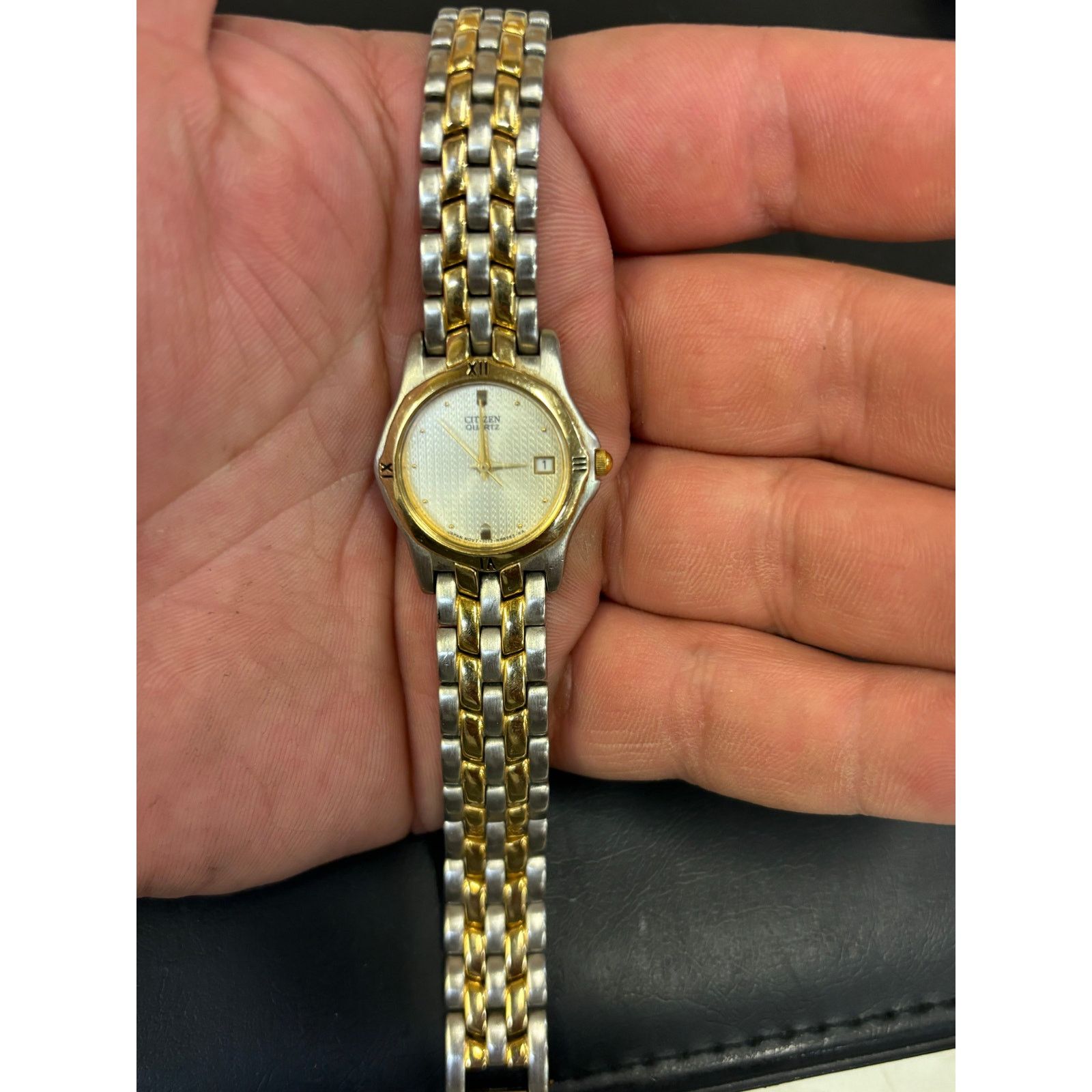 Citizen Vintage Citizen 2-Tone Women’s Watch! New Battery! Size ONE SIZE - 1 Thumbnail