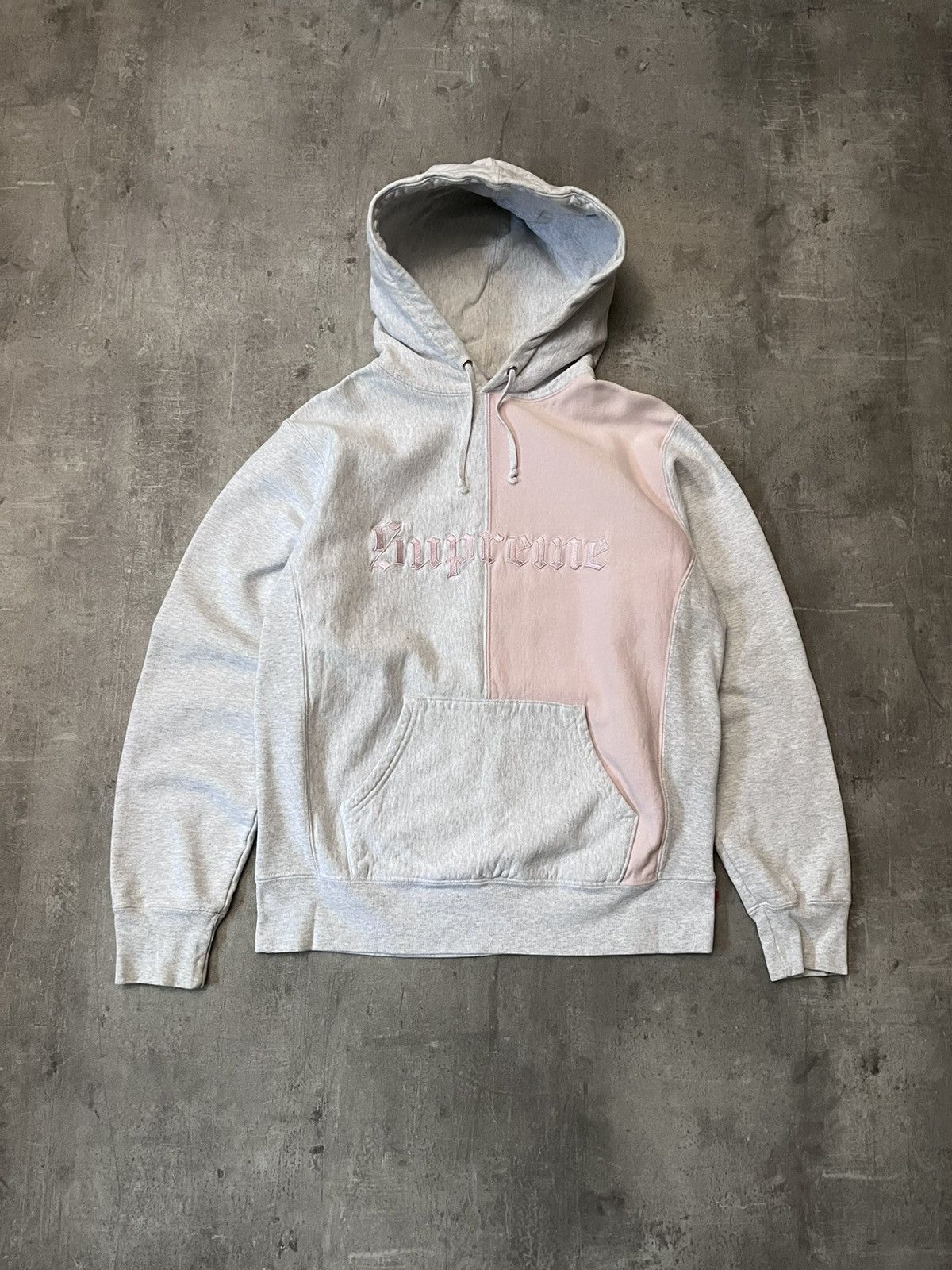 Supreme F/W 2017 Split English logo hoodie pink grey