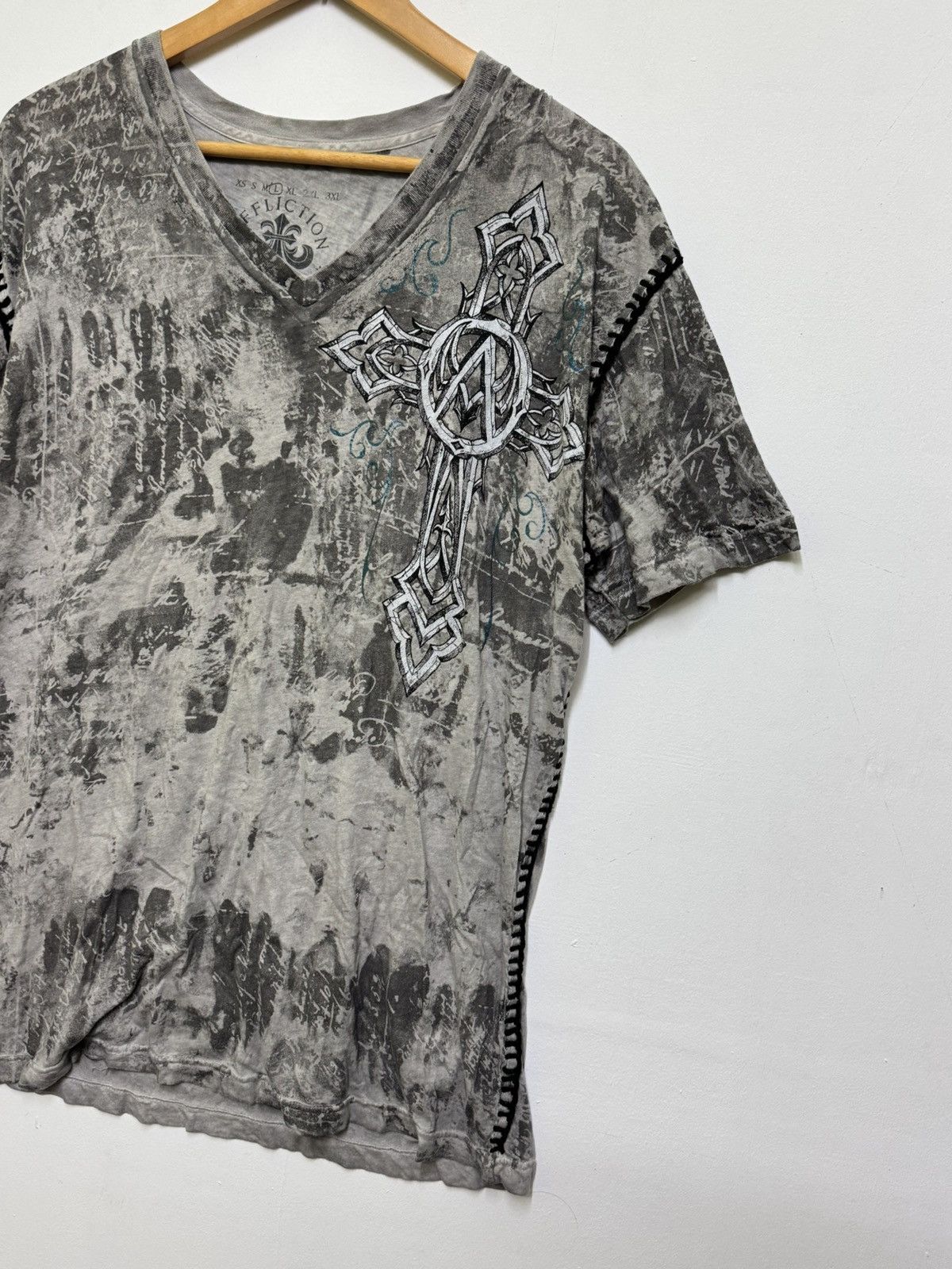 Affliction Rare Affliction Big Cross Wings Graphic Tee in Black Stitch Size US M / EU 48-50 / 2 - 4 Thumbnail