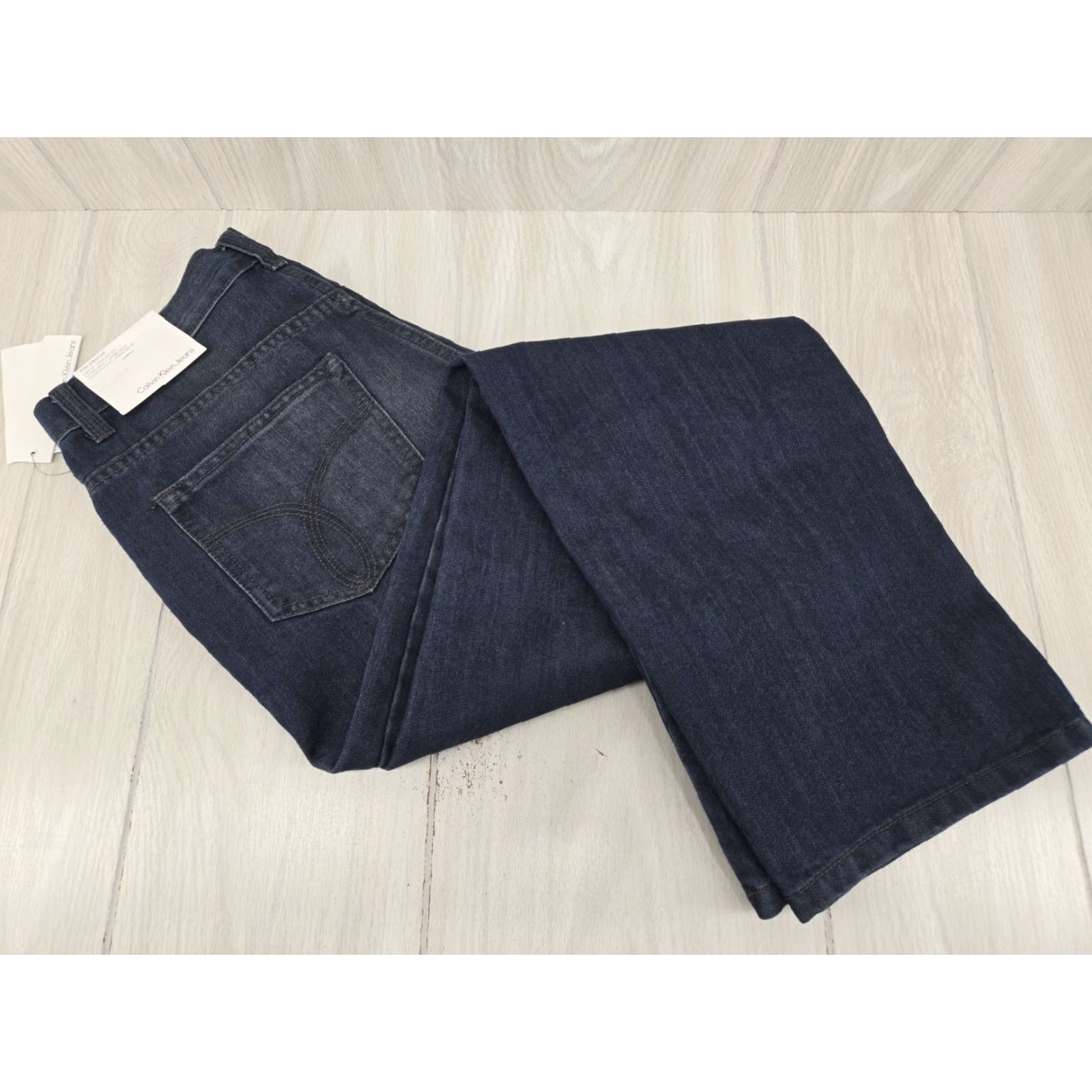 Calvin Klein VINTAGE Calvin Klein Jeans Size 18 Womens Slim Straight Medium Wash Blue Denim NWT Size 40" / US 18 - 5 Thumbnail
