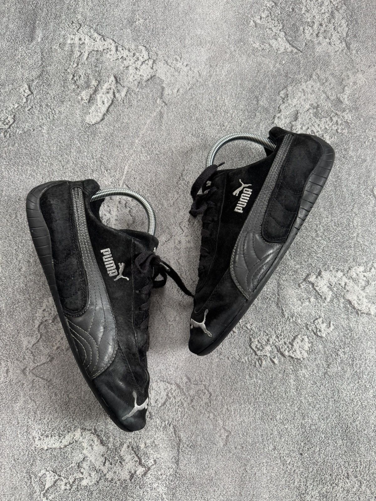 Puma Puma SpeedCat US8/EUR41 black suede low top sneakers shoes Size US 8 / EU 41 - 4 Thumbnail