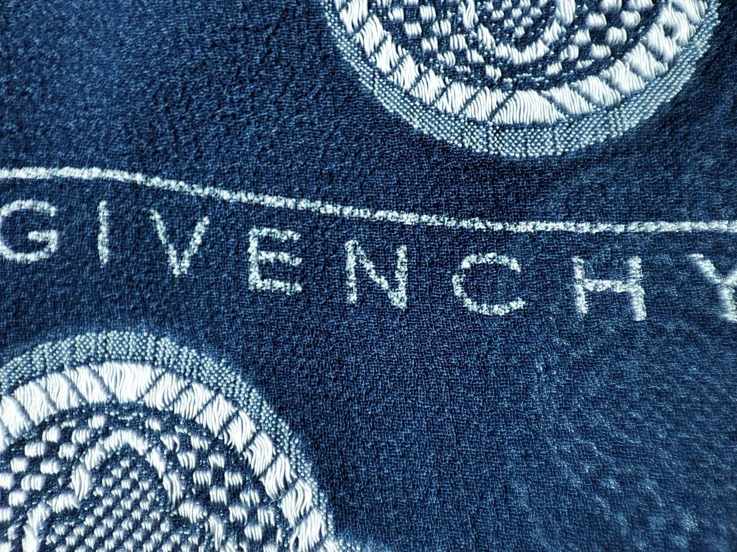 Givenchy Givenchy Logo 4G Monogram Vintage Silk Scarf Size ONE SIZE - 13 Thumbnail