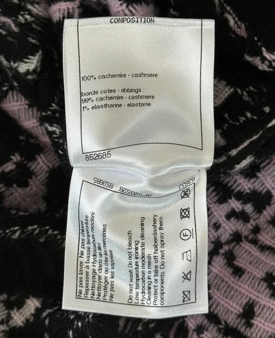 Chanel Chanel Black Pink & White All-Over Print Cashmere Hoodie Size US XL / EU 56 / 4 - 5 Thumbnail