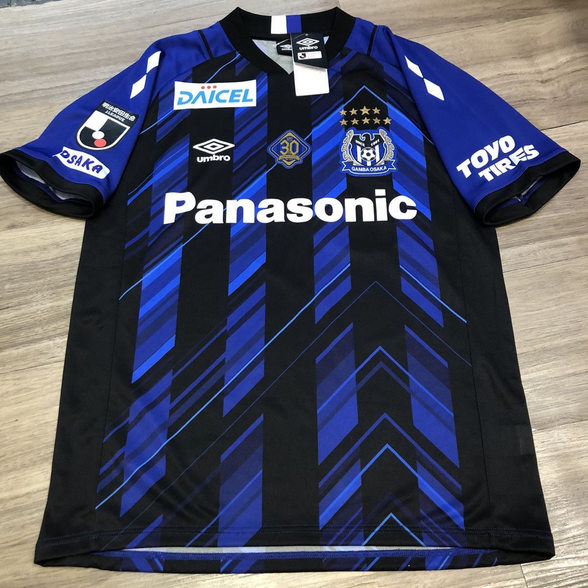 image of Soccer Jersey x Umbro Osaka Gamba 2021 30Years Anniversary Home Shirt in Black/Blue (Size Medium)