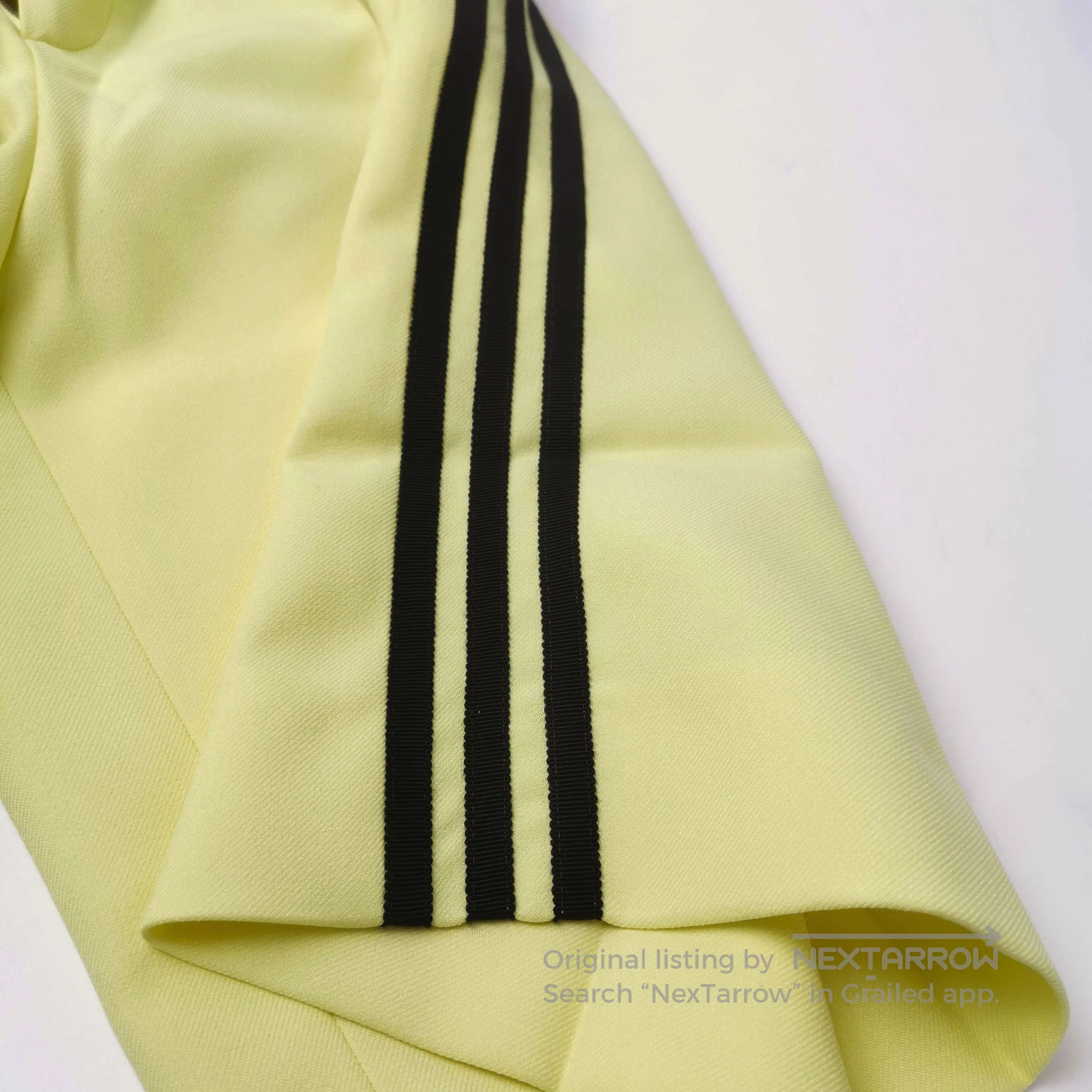 Gucci Gucci x adidas Striped Logo Shorts. Size US S / EU 44-46 / 1 - 1 Thumbnail