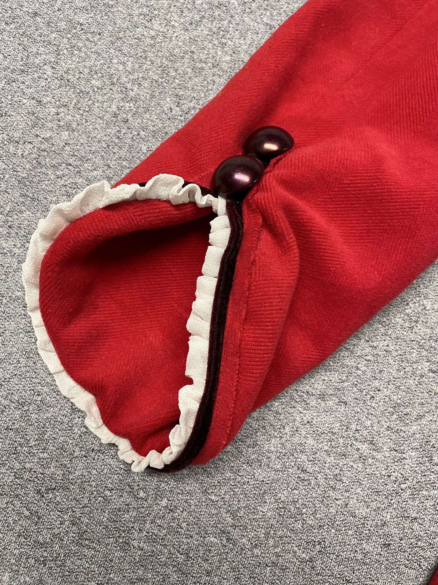 Marc Jacobs Deadstock Y2K Marc Jacobs Red Wool Coat with Velvet Trim and Bow Accents Size M / US 6-8 / IT 42-44 - 2 Thumbnail