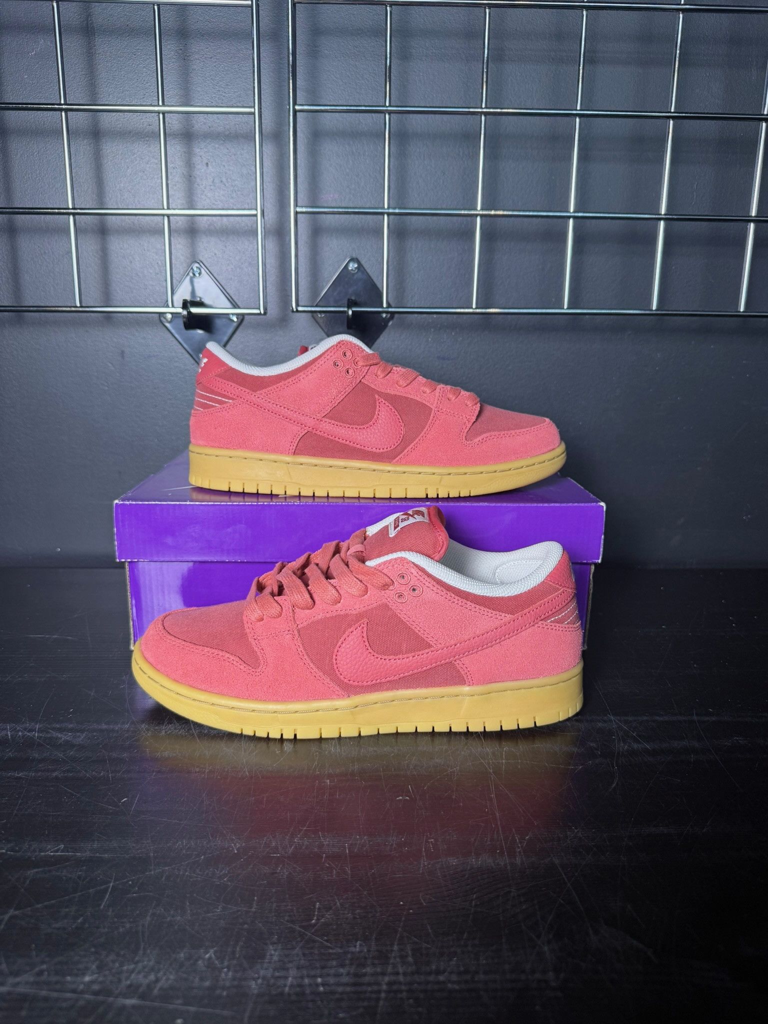 Nike Nike SB Dunk Low "Adobe" - Size 8 Size US 8 / EU 41 - 1 Thumbnail
