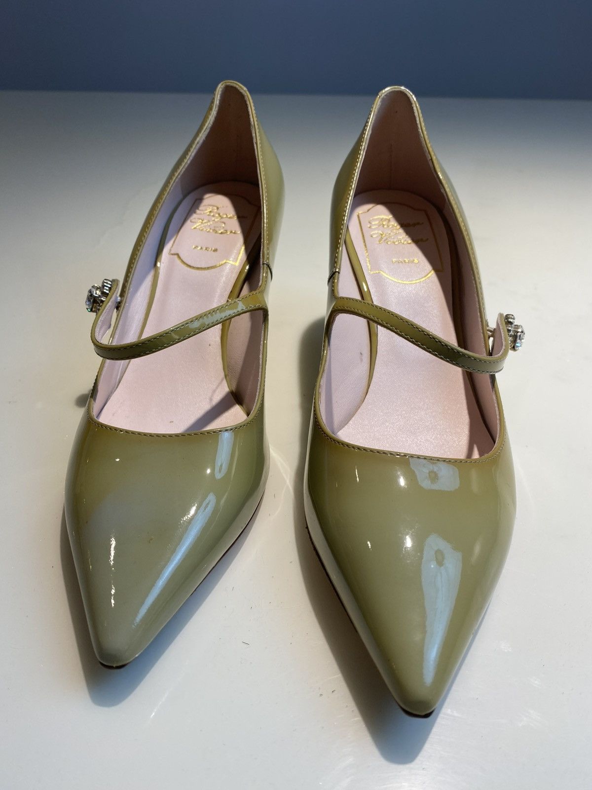 Roger Vivier Roger Vivier Diamond Embellishments Pumps 35.5 Size US 5 / IT 35 - 2 Thumbnail