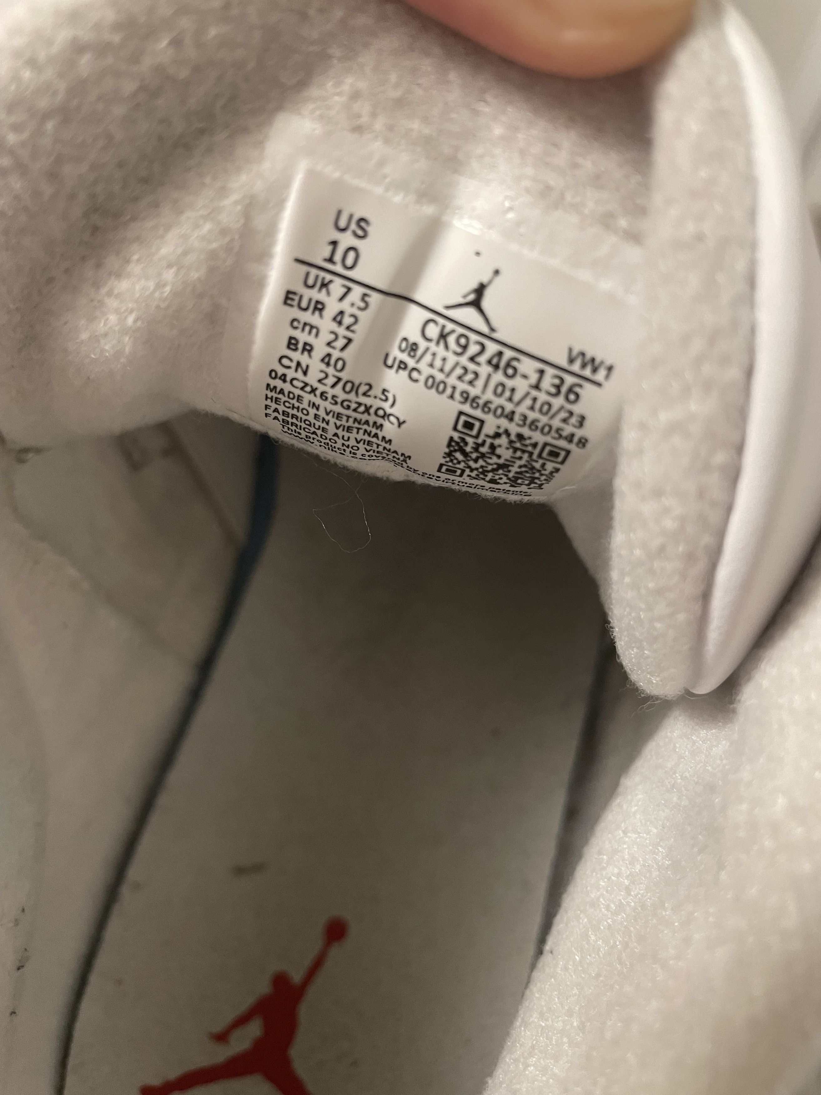 Jordan Brand Jordan 3 Lucky Green Size US 10 / IT 40 - 4 Thumbnail