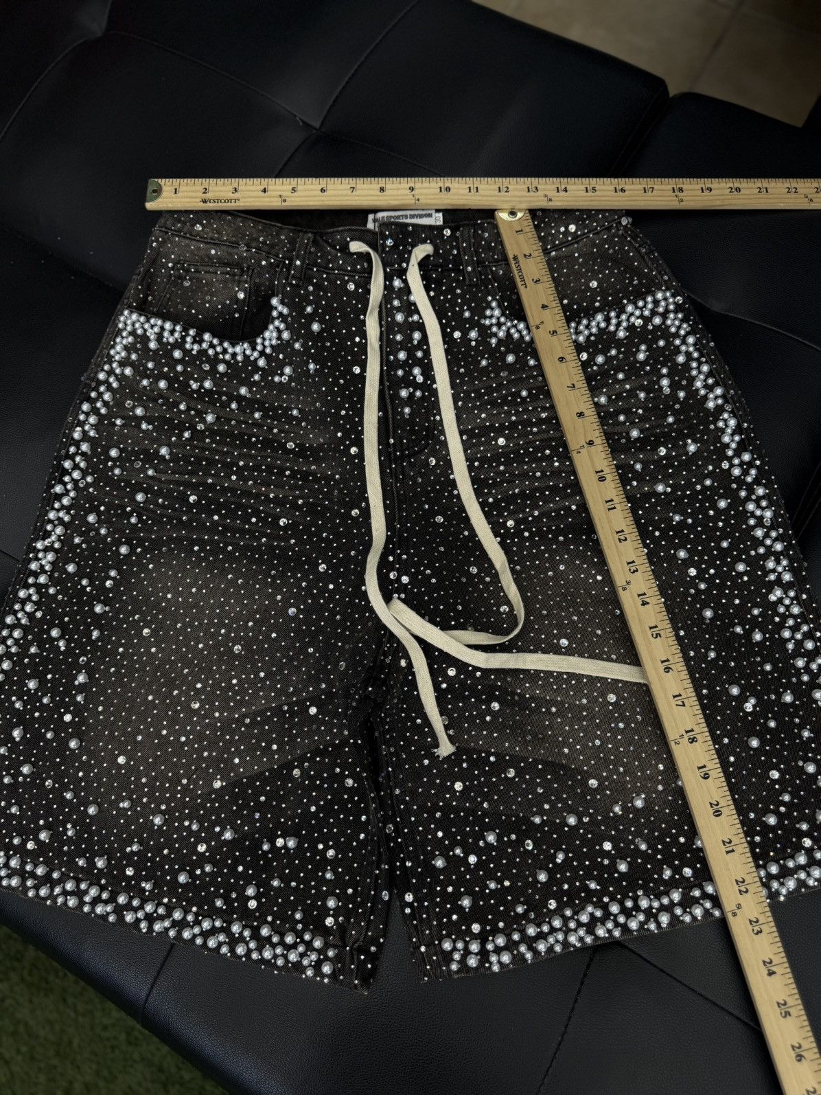 Vale Valley Vale Rhinestone Shorts Black Size 30 (NEW) Size US 30 / EU 46 - 11 Thumbnail