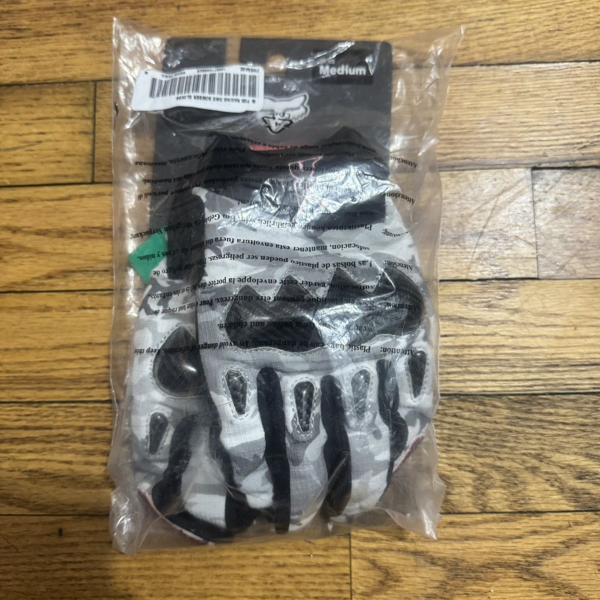 Supreme supreme x fox racing dmx gloves - snow camo Size ONE SIZE - 3 Thumbnail