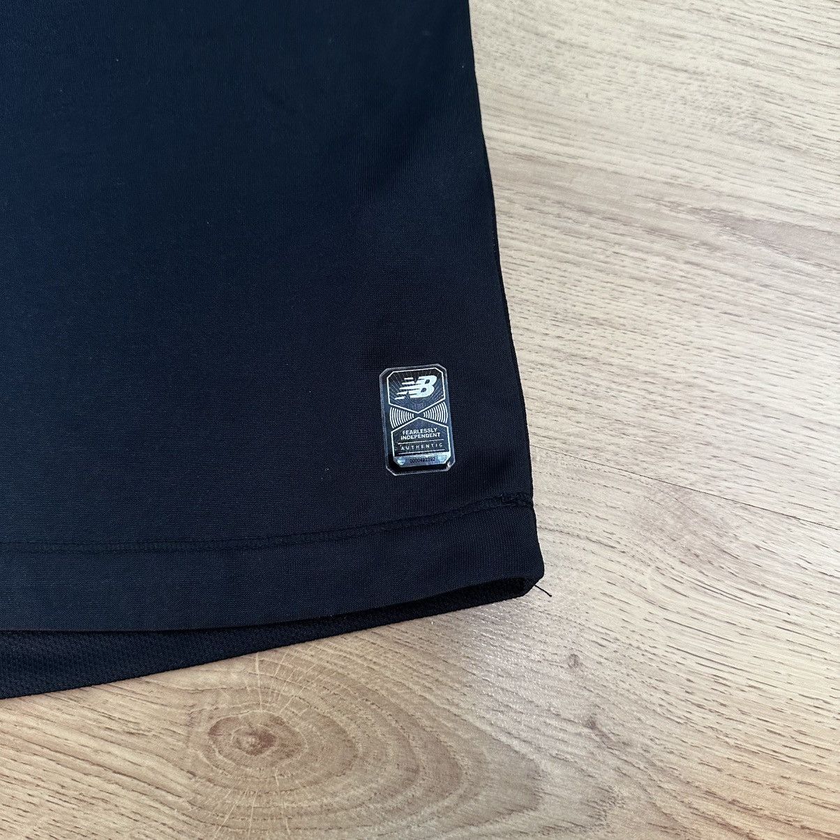 New Balance 2019 New Balance Liverpool FC Goalkeeper Jersey Size US M / EU 48-50 / 2 - 3 Thumbnail
