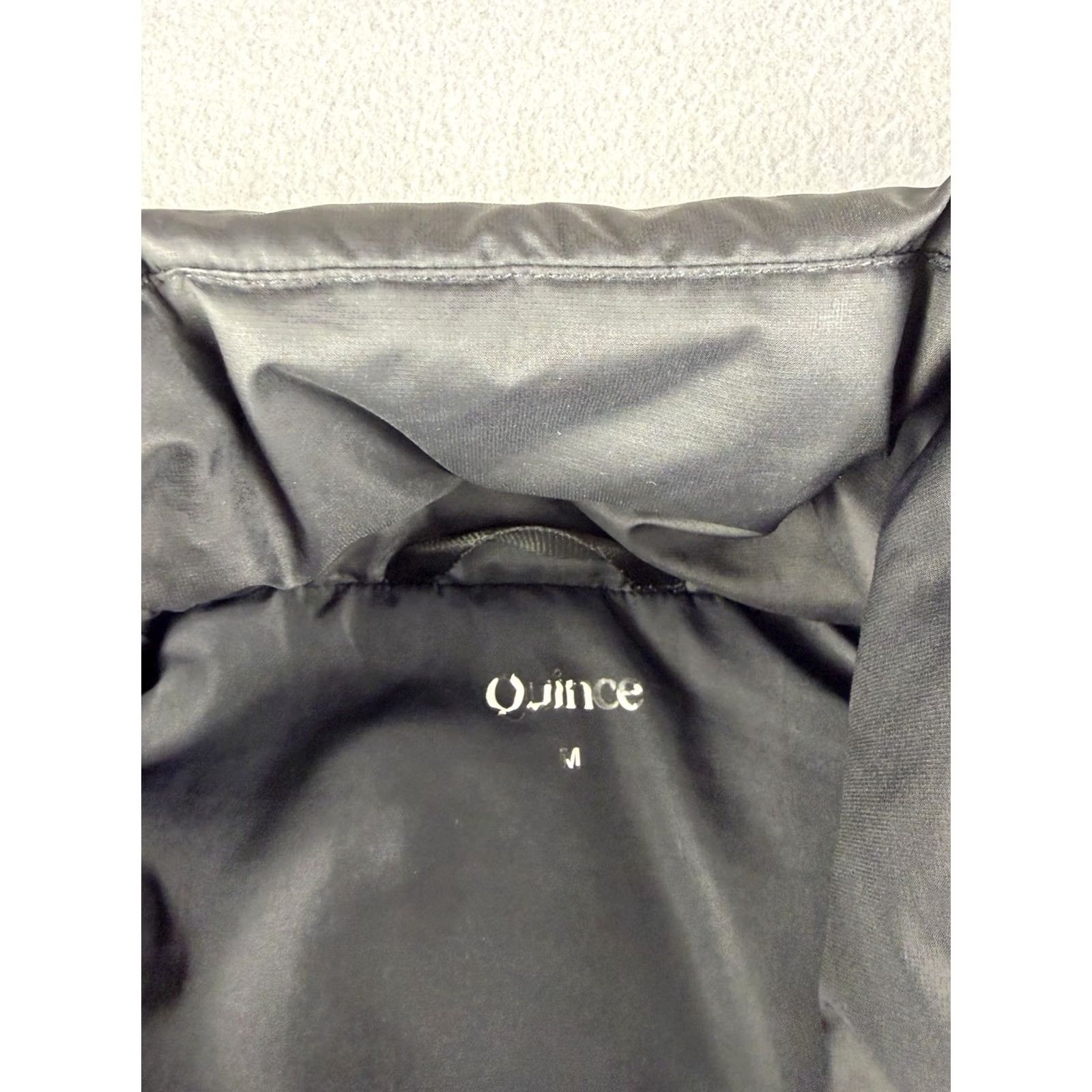 Quince Quince Down Puffer Jacket Women’s Medium Black Outerwear Zip Snap Puffers Regular Mountain Outdoor Winter Fall Mens/ Womens Size M / US 6-8 / IT 42-44 - 4 Thumbnail