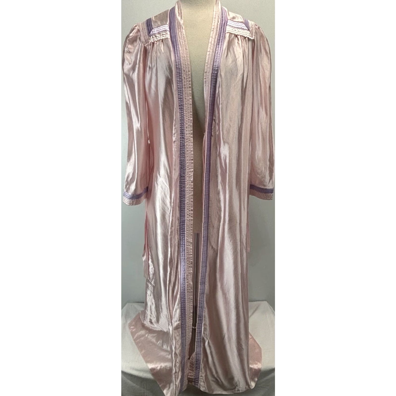 CO VINTAGE Barad & Co Rose Pink Purple 70s Petite Nylon Blend Robe Long Belted Womens Size ONE SIZE - 6 Thumbnail