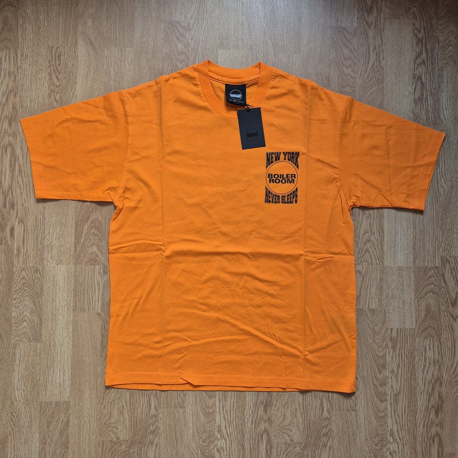 Boiler Room Boiler Room New York City Tee Orange Large Brand New FW25 Size US L / EU 52-54 / 3 - 1 Thumbnail