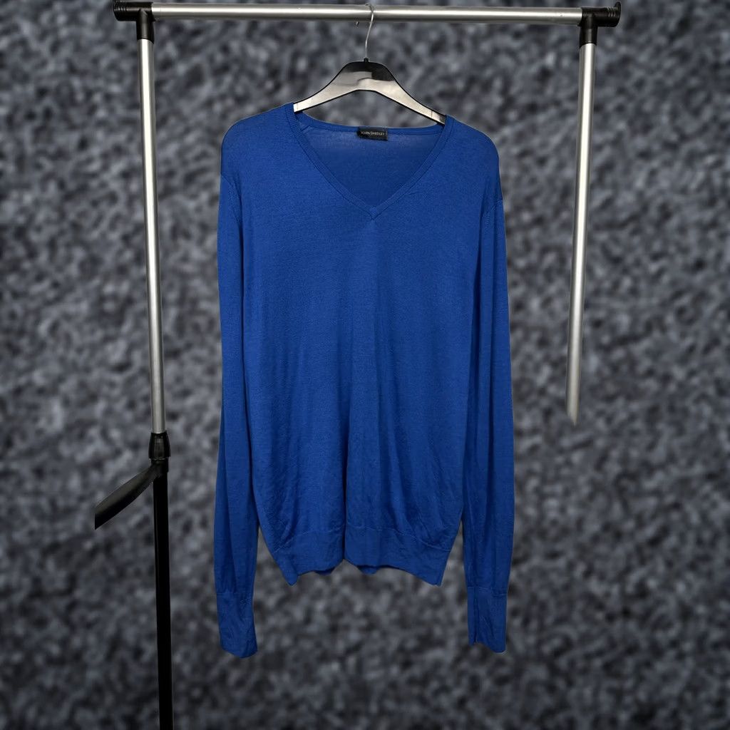 John Smedley John Smedley Mens Wool Knit V-neck Sweater Size L Blue Sleeves Long Sleeve Pullover Knit Pattern Solid Vintage: No Size US L / EU 52-54 / 3 - 1 Thumbnail