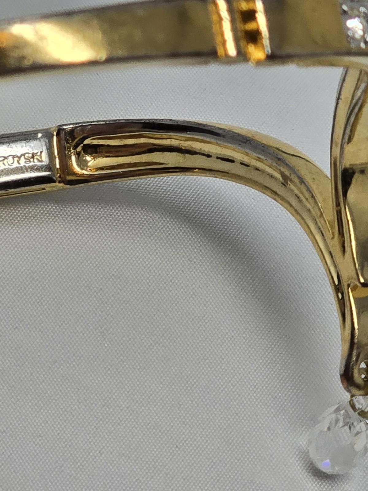 Swarovski Vintage SWAROVSKI Signed Gold-tone Hinged V Bangle w/ dangle Size ONE SIZE - 3 Thumbnail