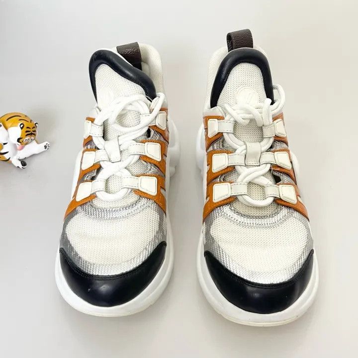 Louis Vuitton Louis Vuitton Low-Top Casual Sneakers for Everyone -2508 Size US 5.5 / EU 38 - 2 Thumbnail