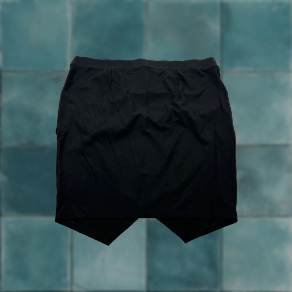 Torrid Torrid Skirt Women’s 4 Black Pencil Stretch Asymmetrical Mini Size 40" / US 18 - 1 Thumbnail