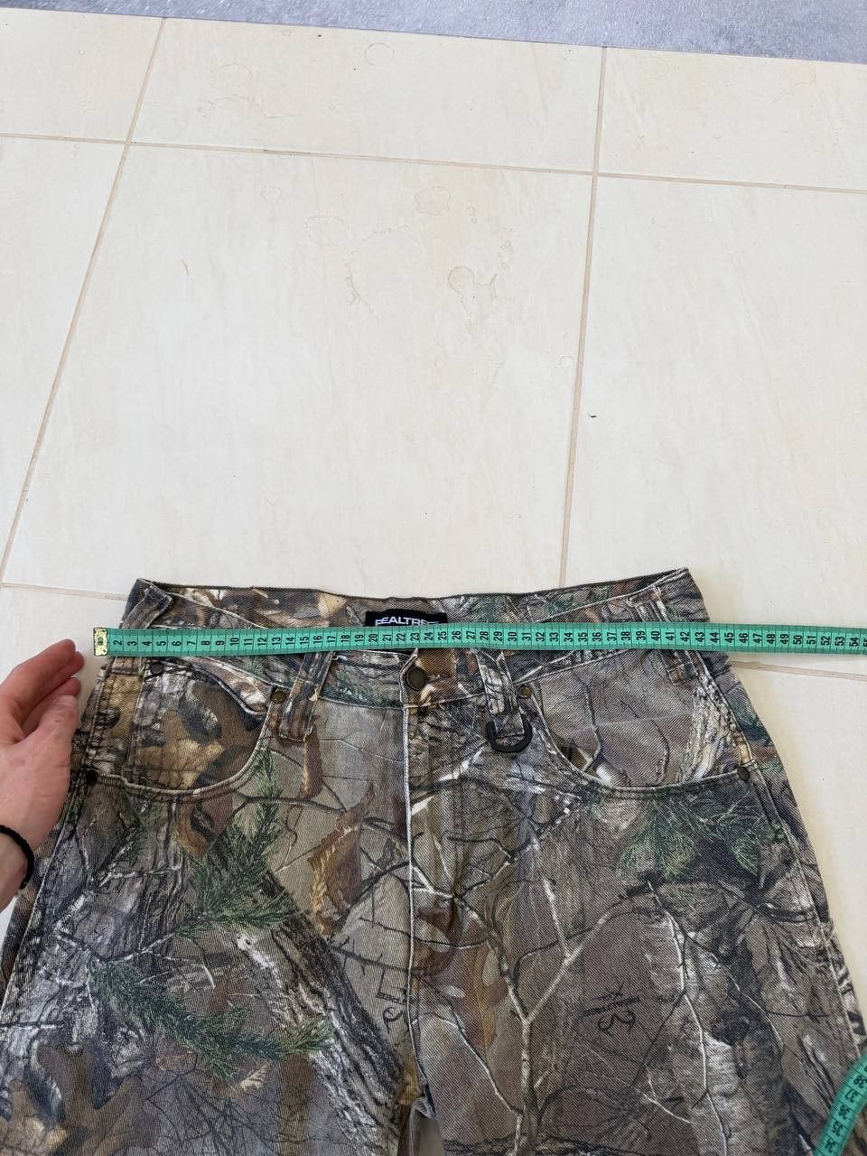 Realtree Vintage Realtree Shorts Camo Cargo Y2K Size US 32 / EU 48 - 11 Thumbnail