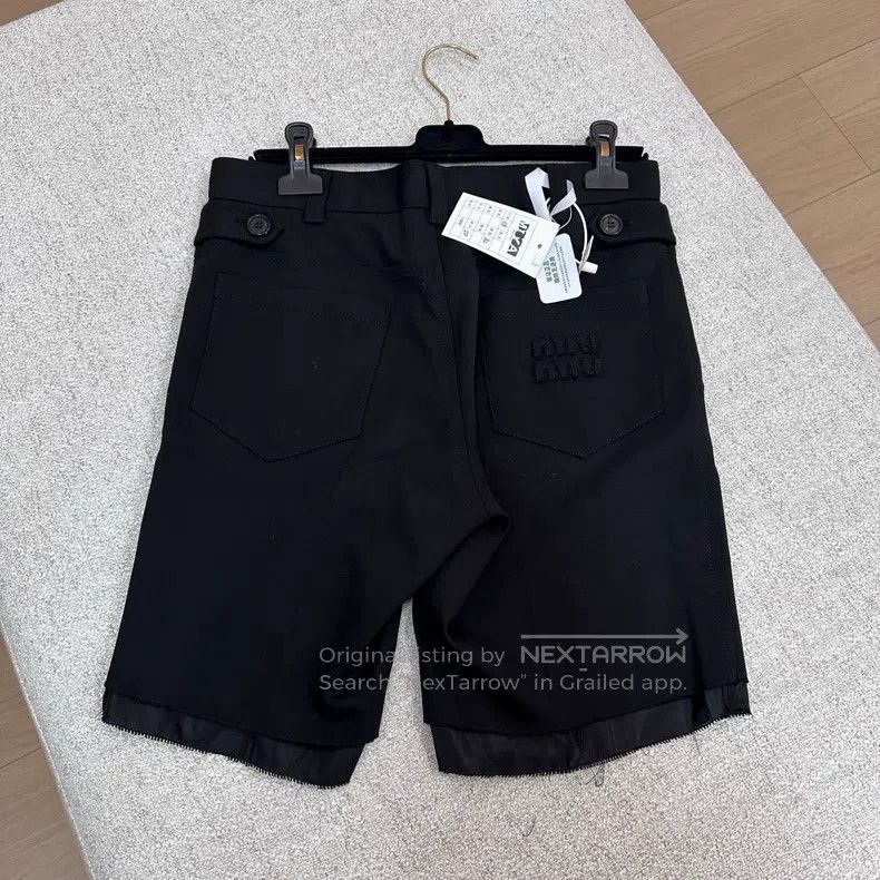 Miu Miu Miu Miu 38 Black casual shorts Size 22" - 2 Thumbnail