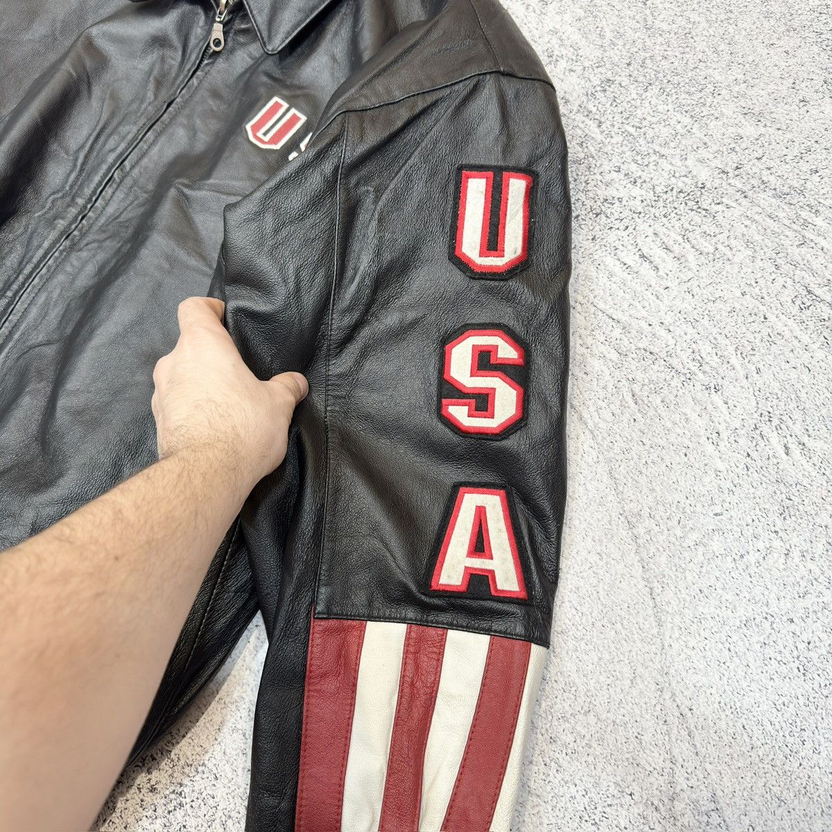 Other Vintage Mens Leather Bomber Jacket USA XL size Size US XL / EU 56 / 4 - 5 Thumbnail