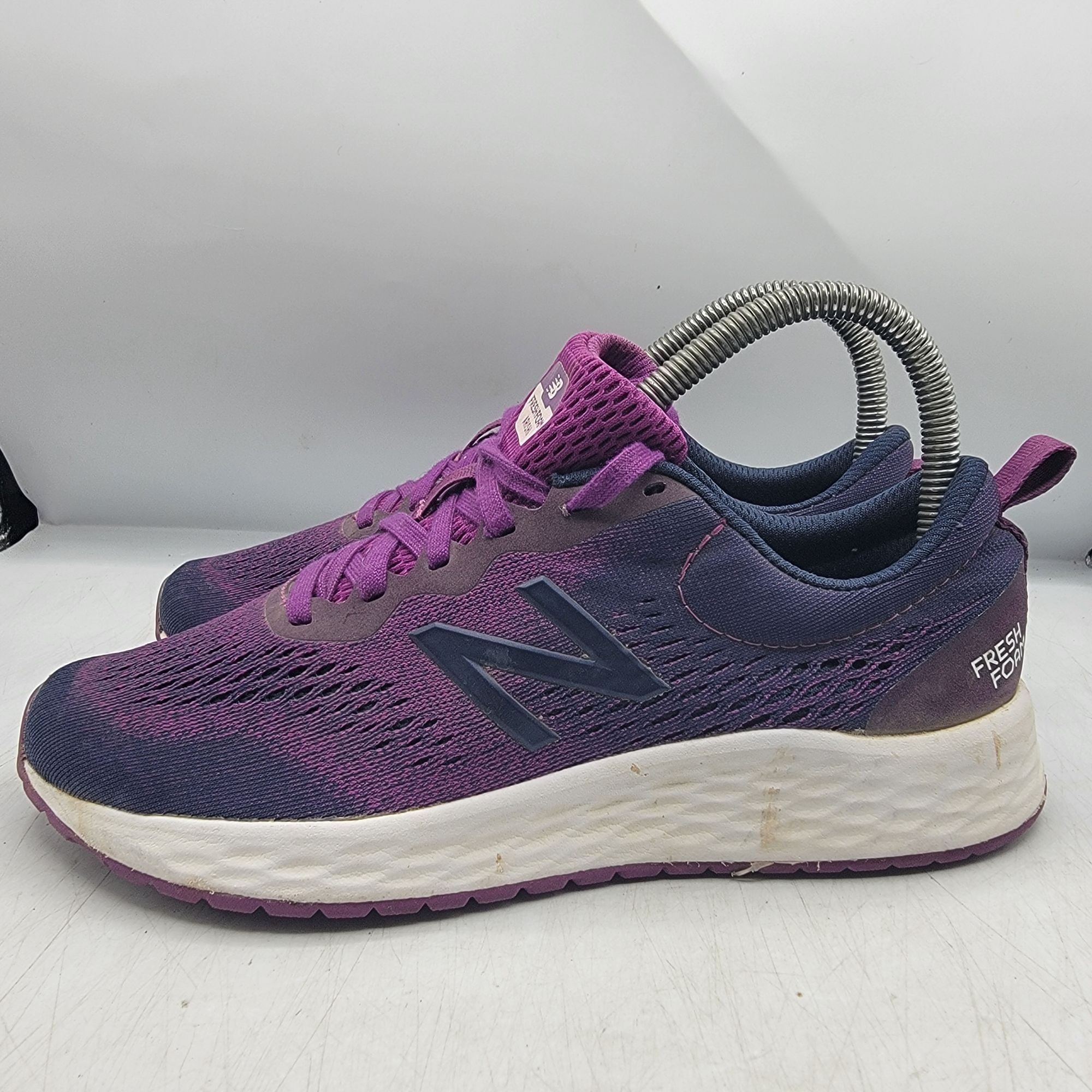 New Balance New Balance Fresh Foam Arishi v3 Womens Size 6.5 Purple Runn Size US 6.5 / IT 36.5 - 12 Thumbnail