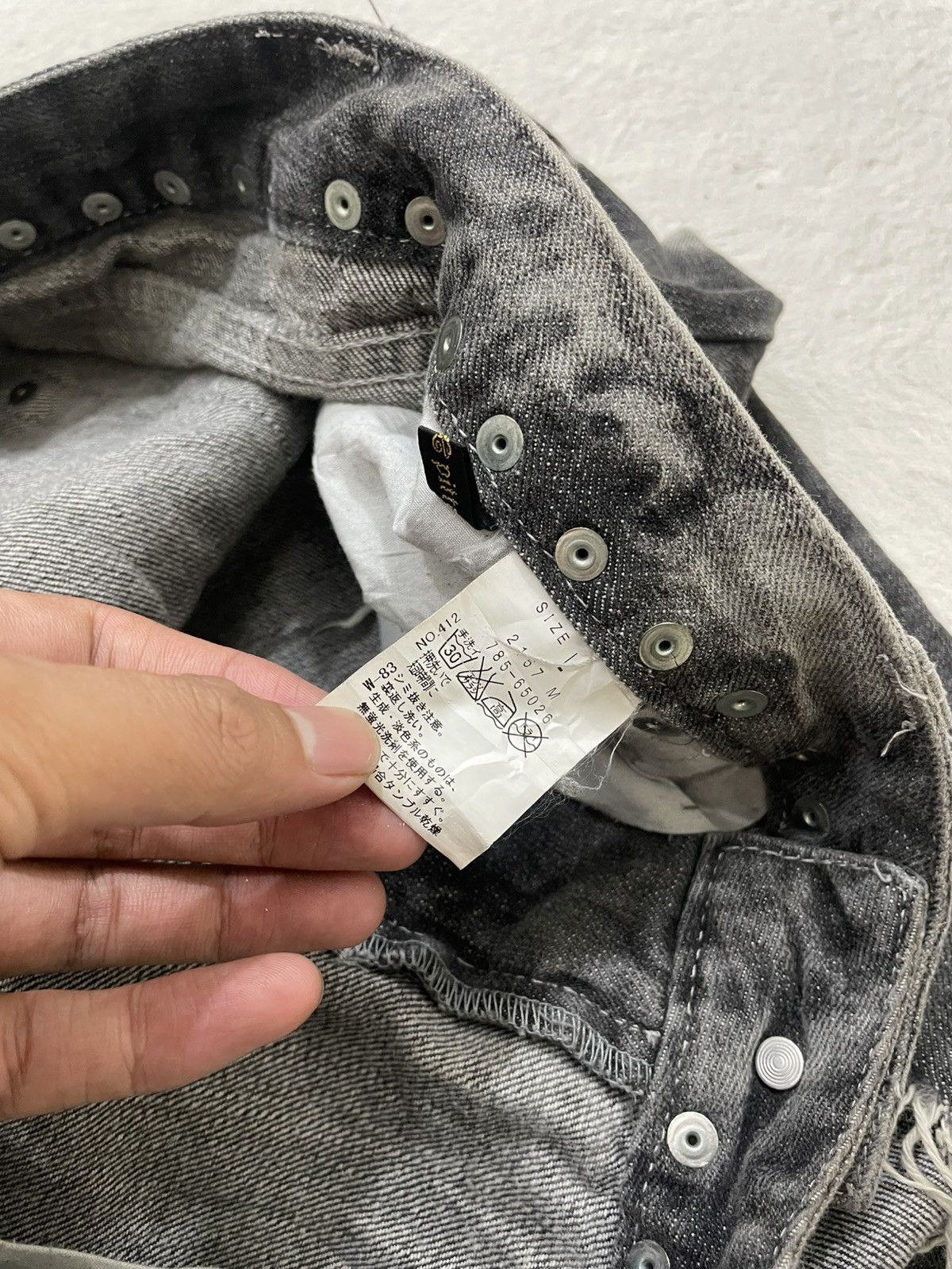 Japanese Brand 2000s Ripped Tie-Dye Washed Black Denim Studed Grunge Y2K Size 32" / US 10 / IT 46 - 6 Thumbnail