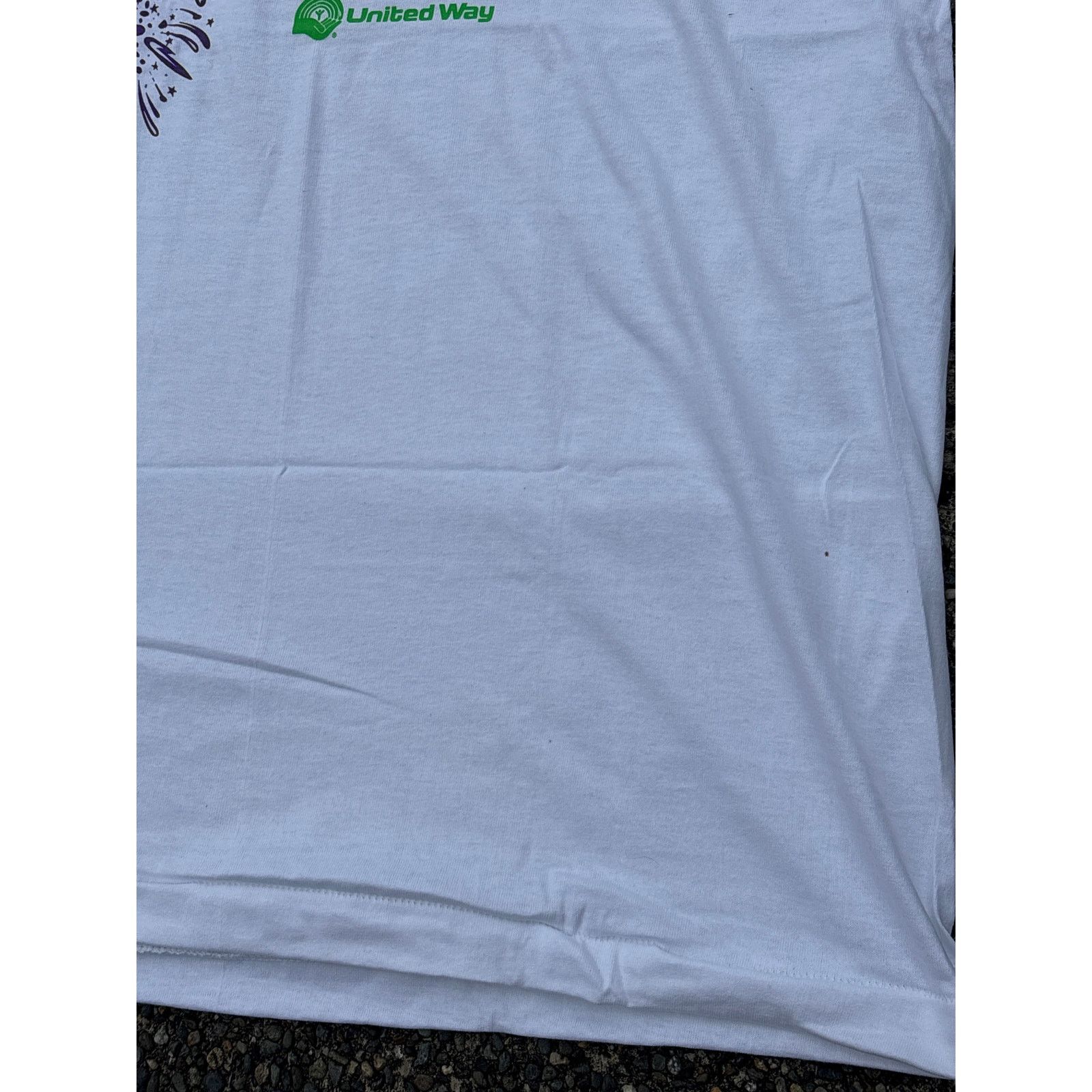 Fruit Of The Loom Vtg “Paint a Brighter tomorrow” United Way Hospital Shirt XL Size US XL / EU 56 / 4 - 3 Thumbnail