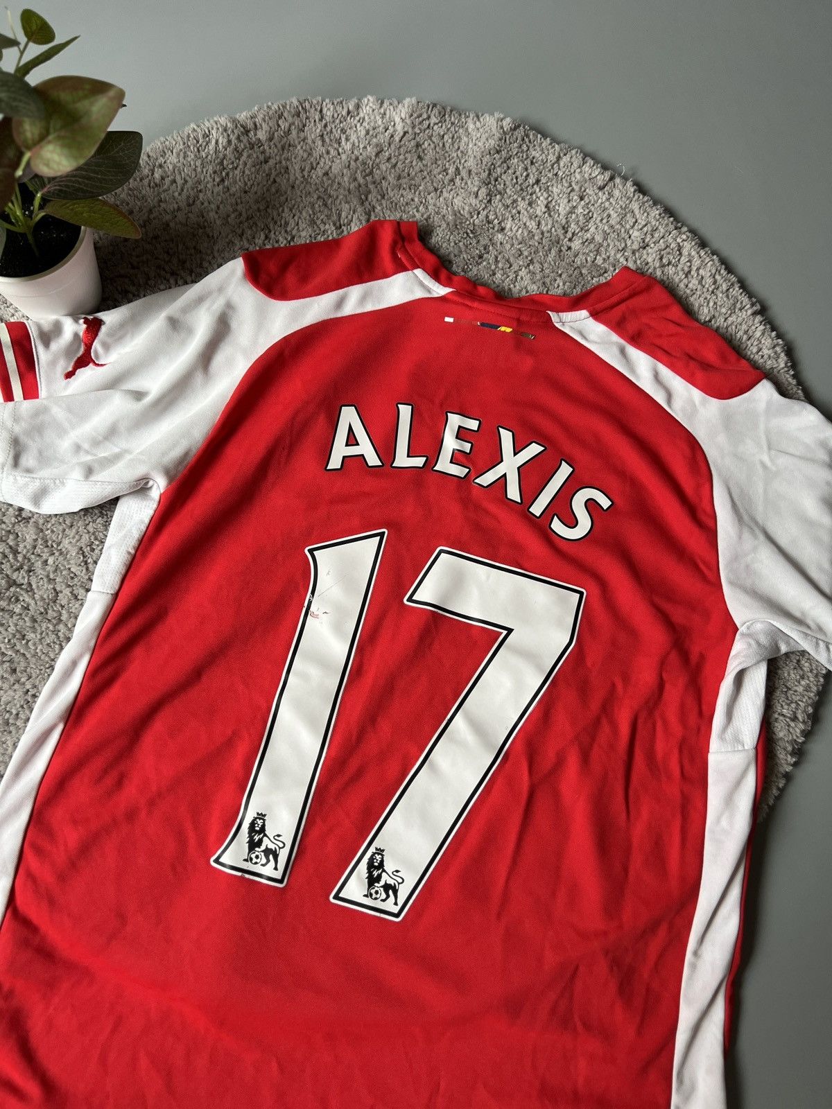 Puma ARSENAL PUMA 2014/2015 FOOTBALL HOME JERSEY #17 ALEXIS Size US M / EU 48-50 / 2 - 4 Thumbnail